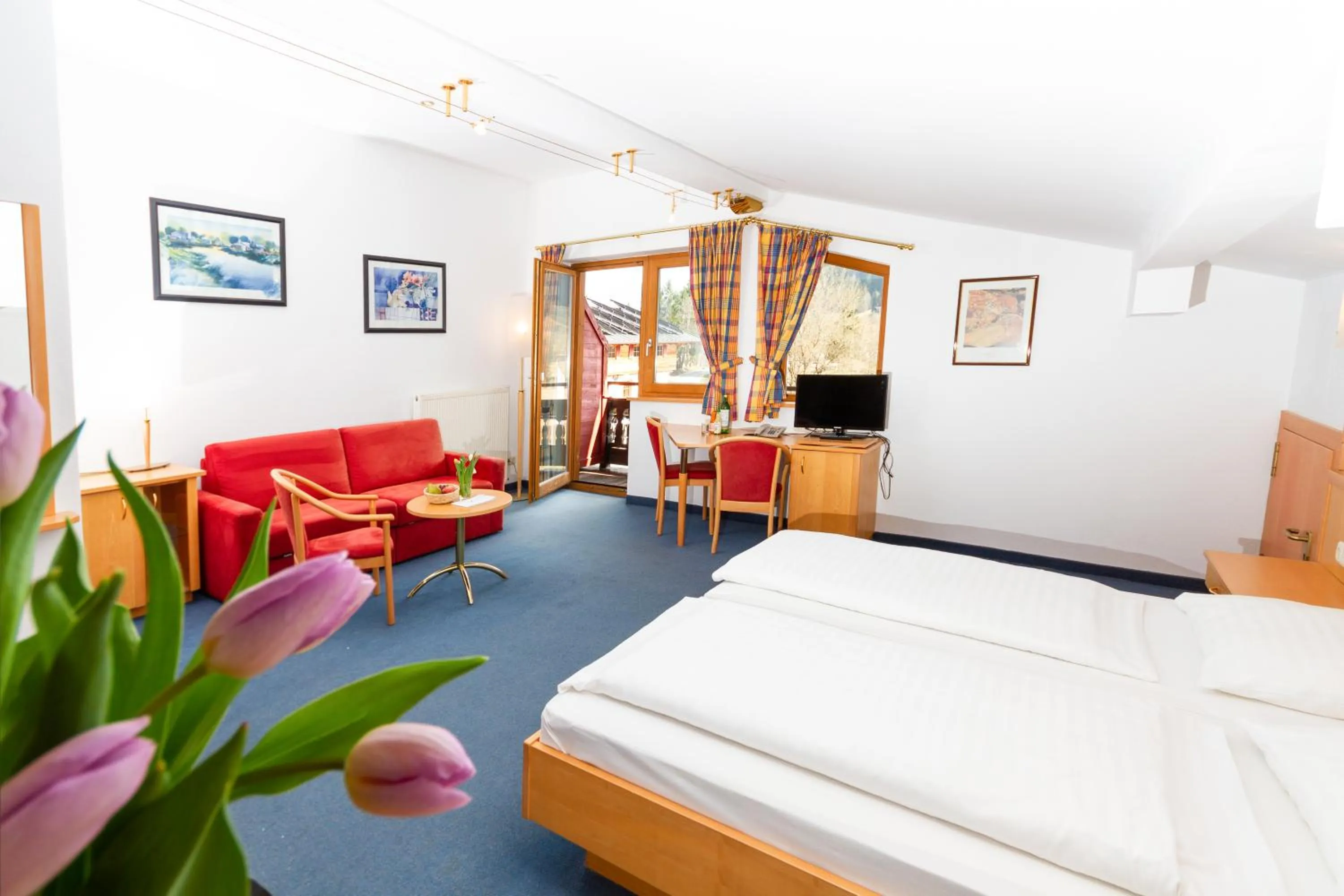 Bed in Bruggerhof - Camping, Restaurant, Hotel