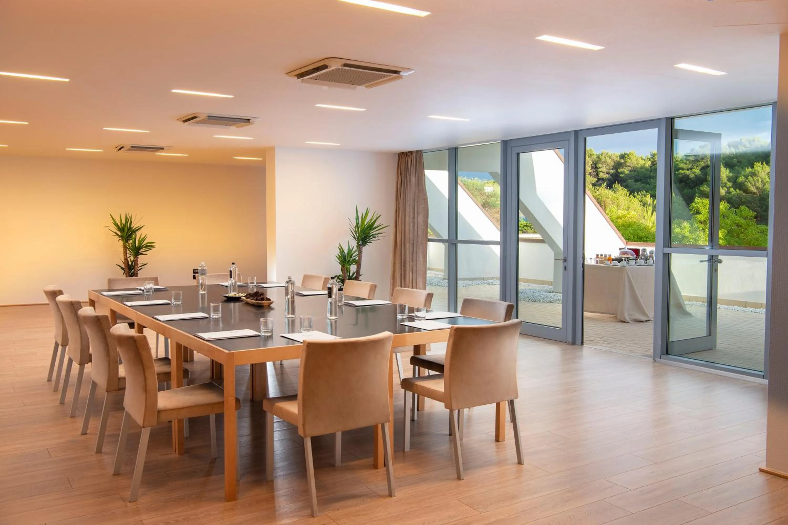 Business facilities in Ethra Reserve Kalidria