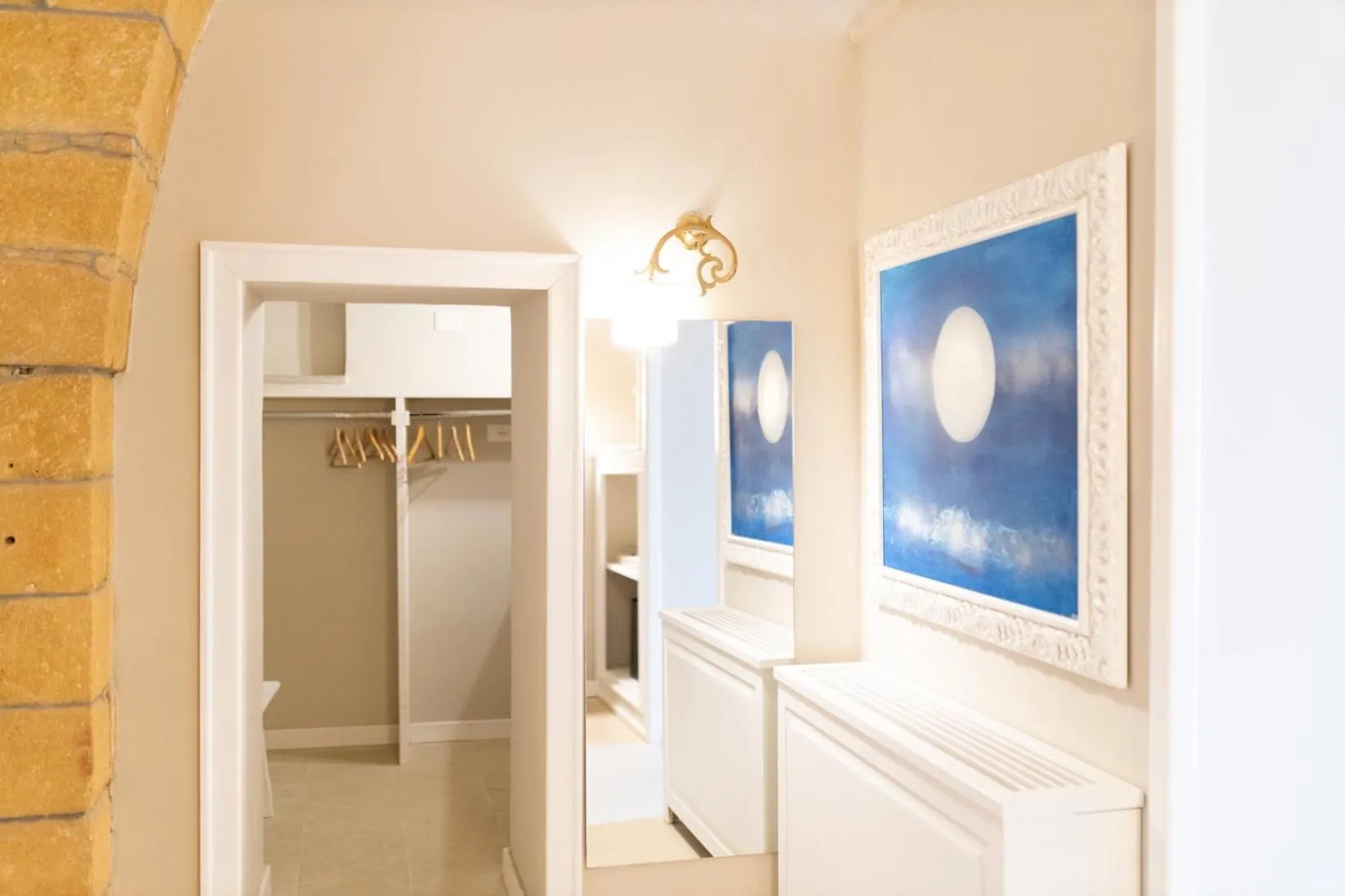 wardrobe in Tenuta Monacelli Lecce