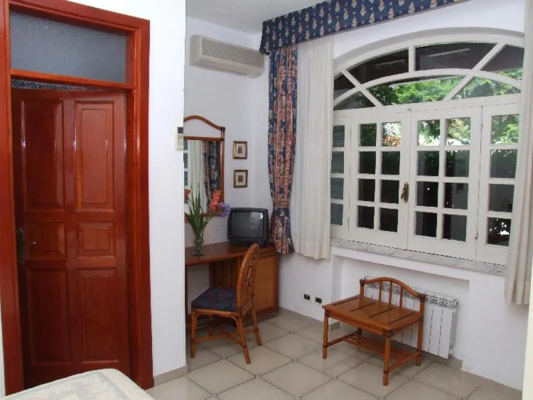 Photo of the whole room in Hotel Terme Villa Teresa