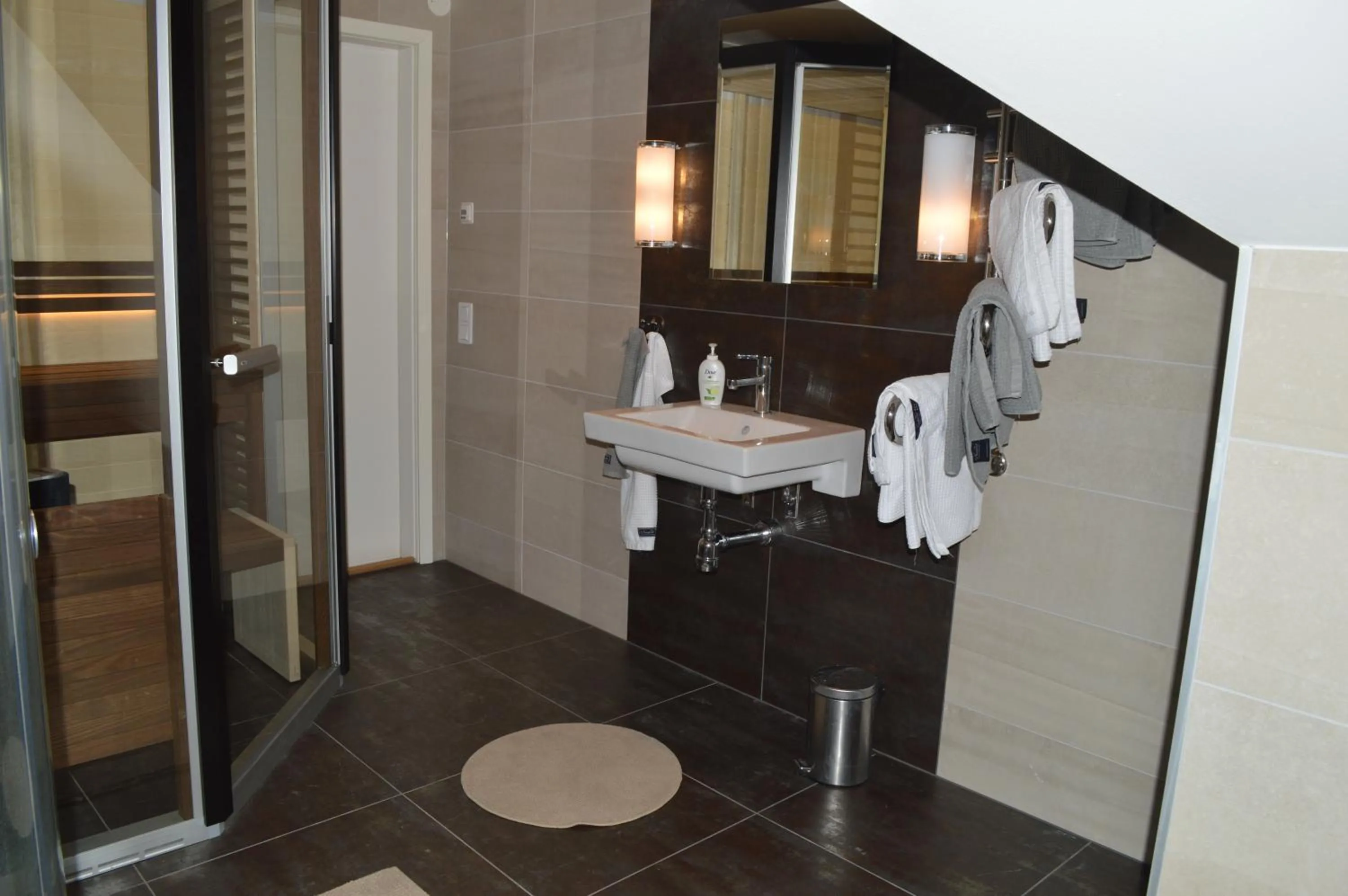 Bathroom in Minnesberg Bed & Breakfast
