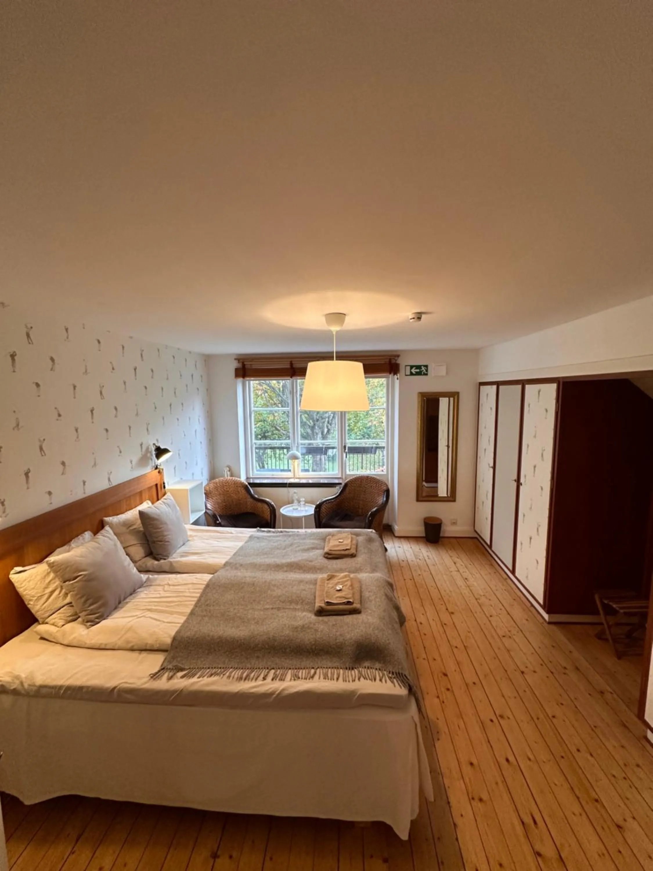 Photo of the whole room, Bed in Minnesberg Bed & Breakfast