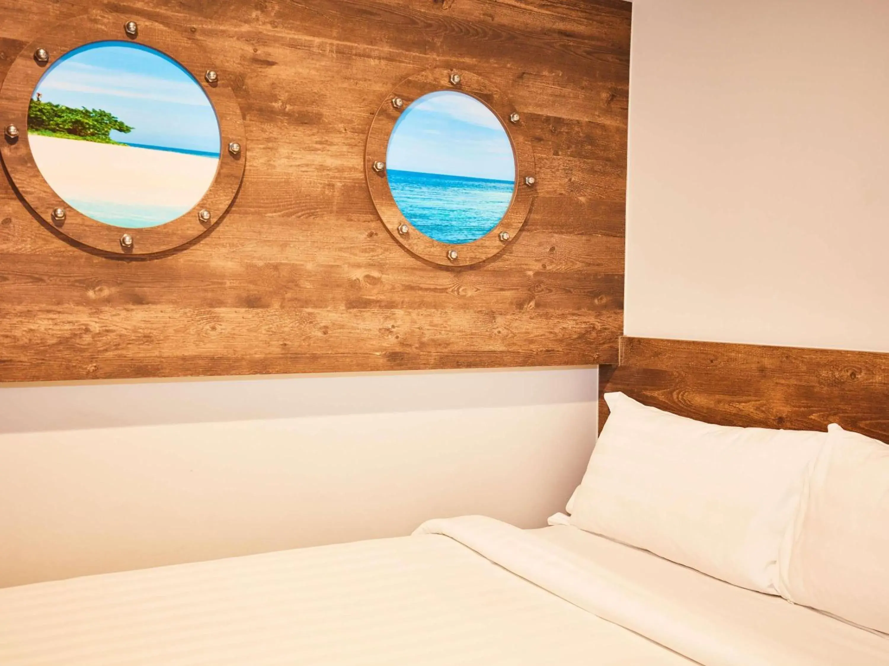 Bedroom, Bed in ibis budget Singapore Selegie Bedroom, Bed in ibis budget Singapore Selegie