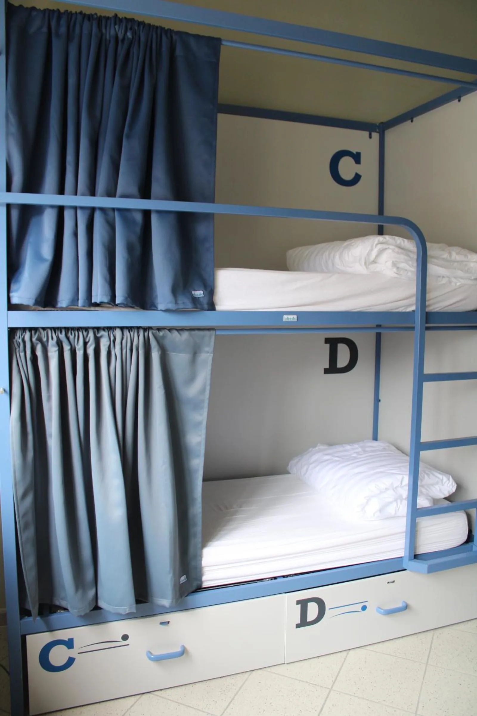 bunk bed, Bed in Roma Scout Center