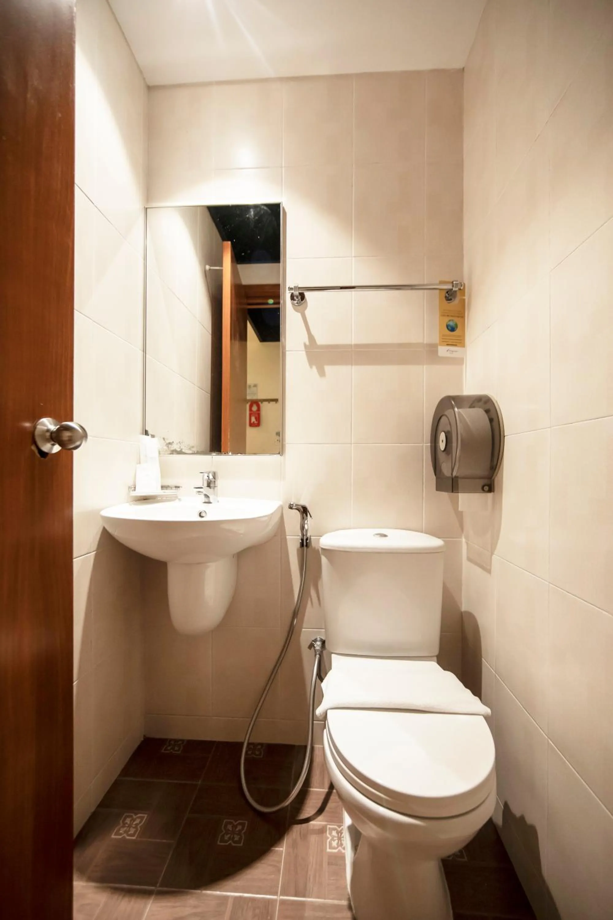 Toilet in Fragrance Hotel - Rose