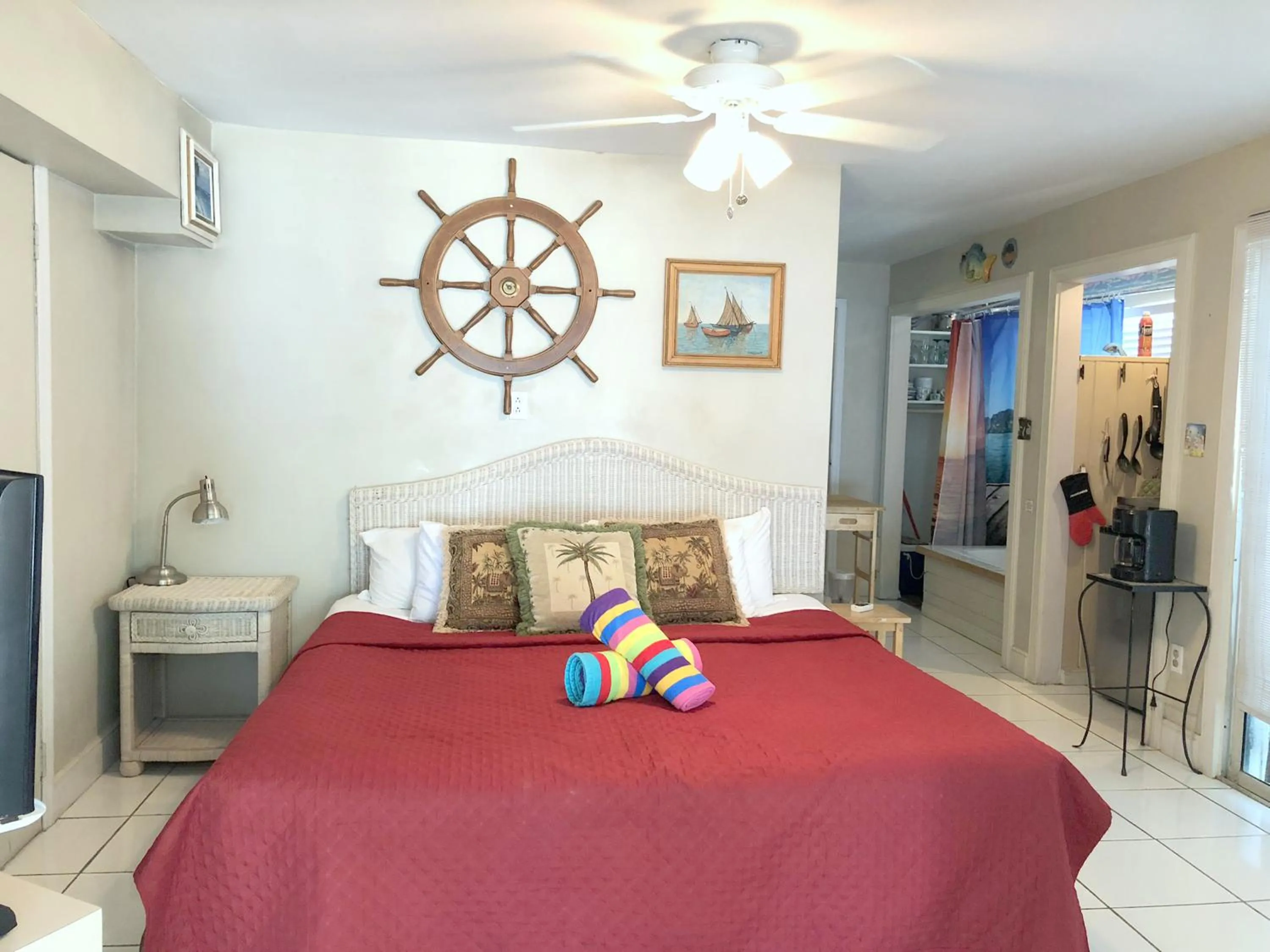 Bedroom, Bed in Key Largo Cottages