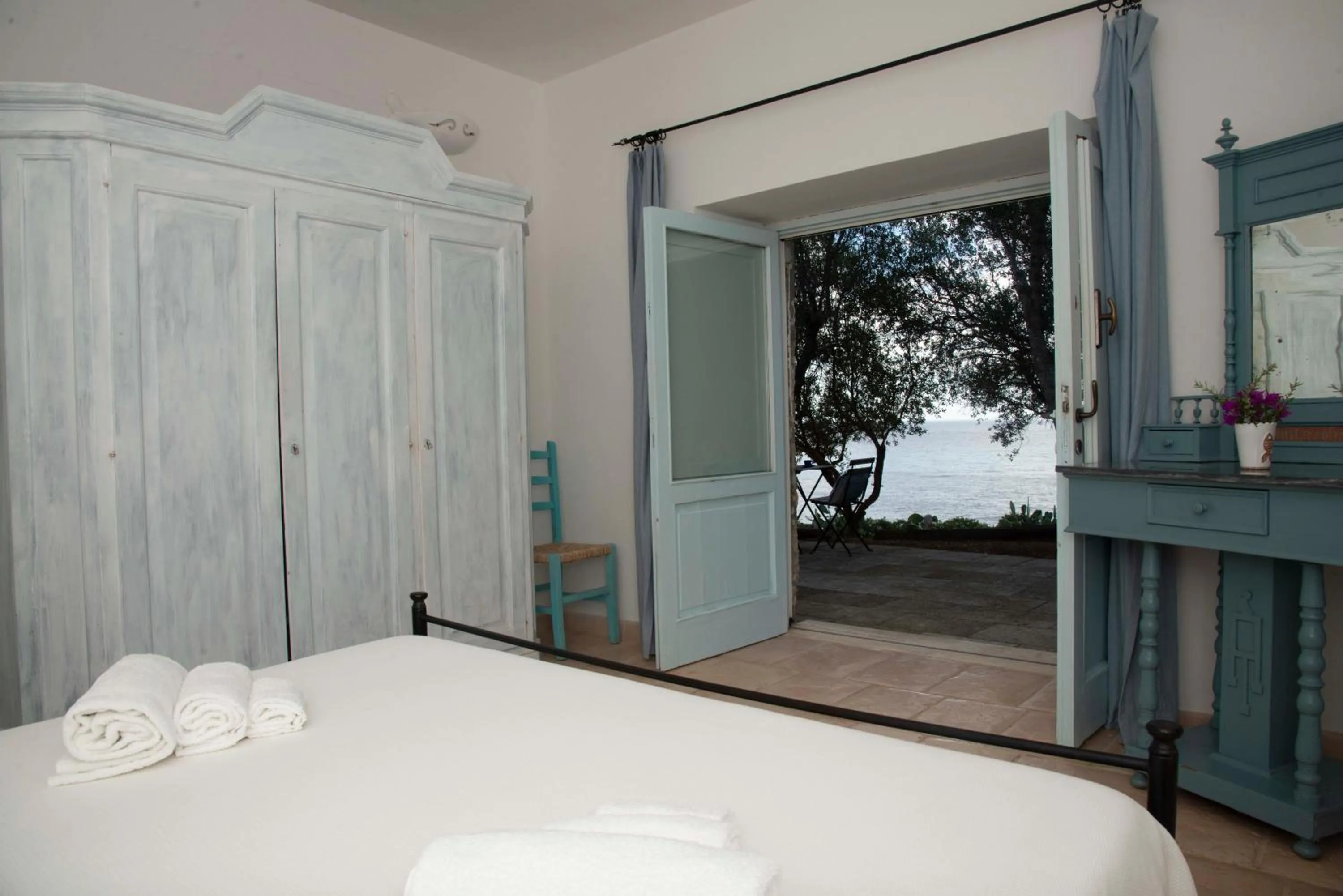 Bed in Hotel Piccolo Mondo