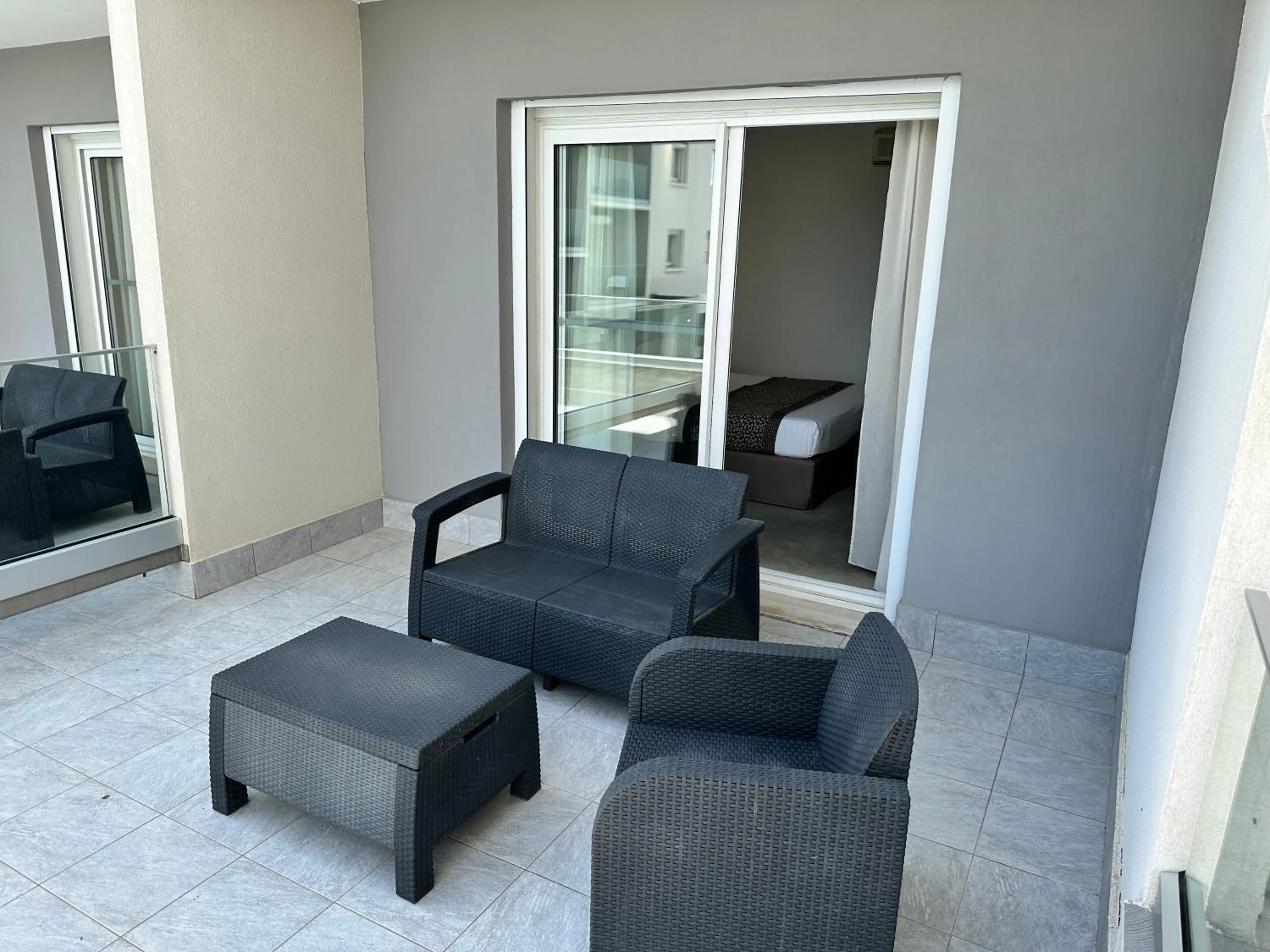 Patio in Hotel Revellata & Spa