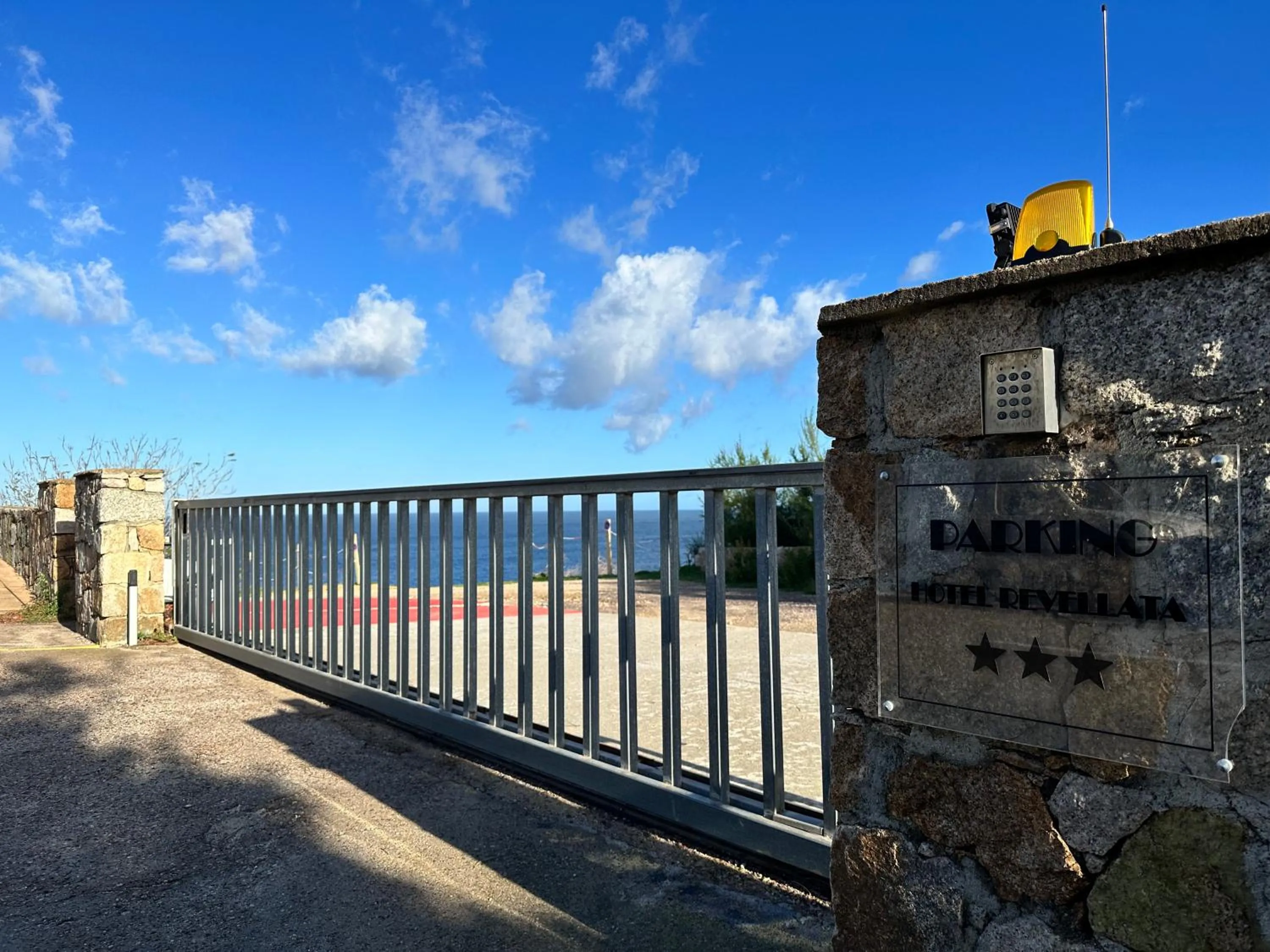 Parking in Hotel Revellata & Spa