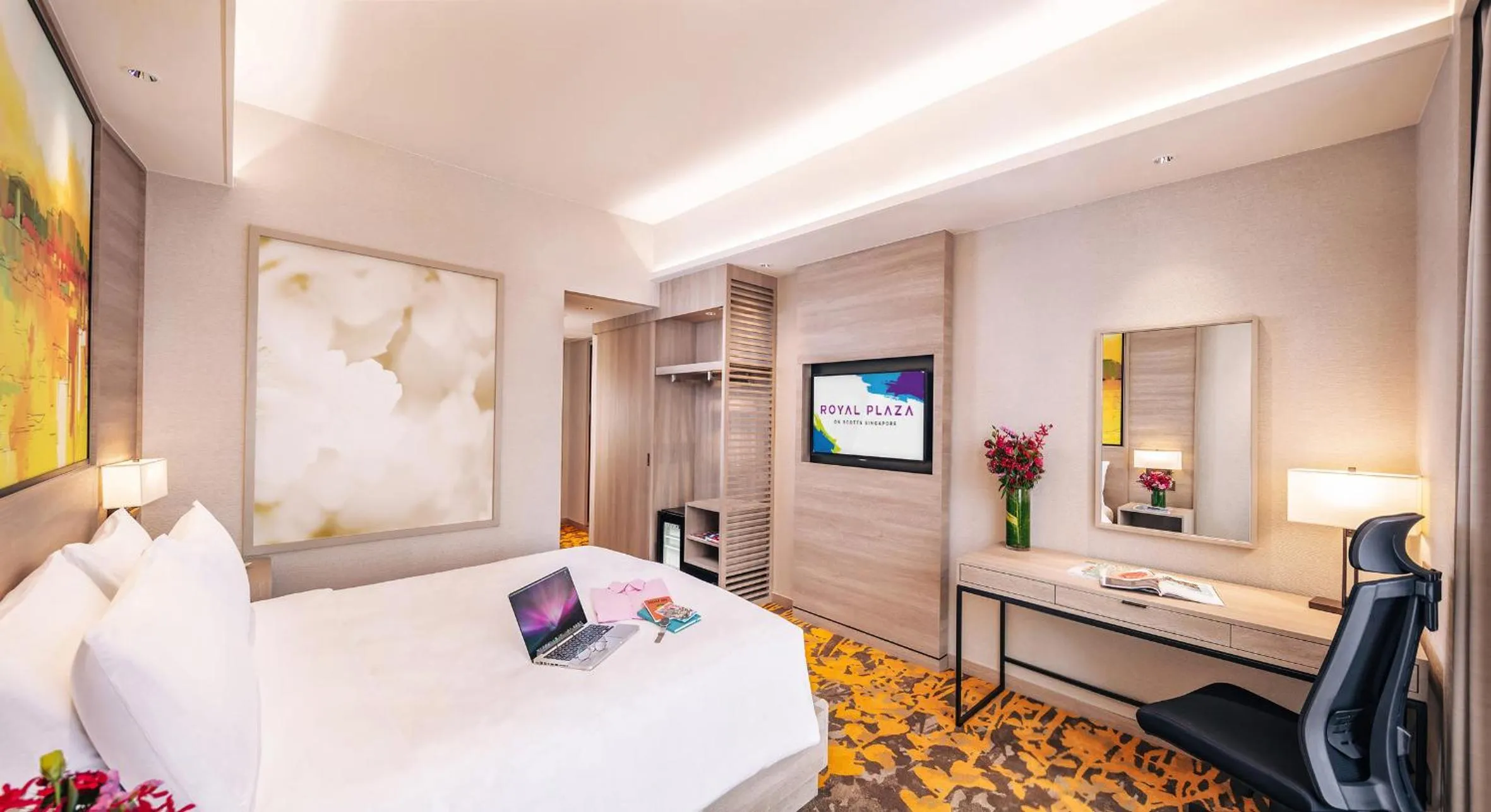 Bed in Royal Plaza on Scotts