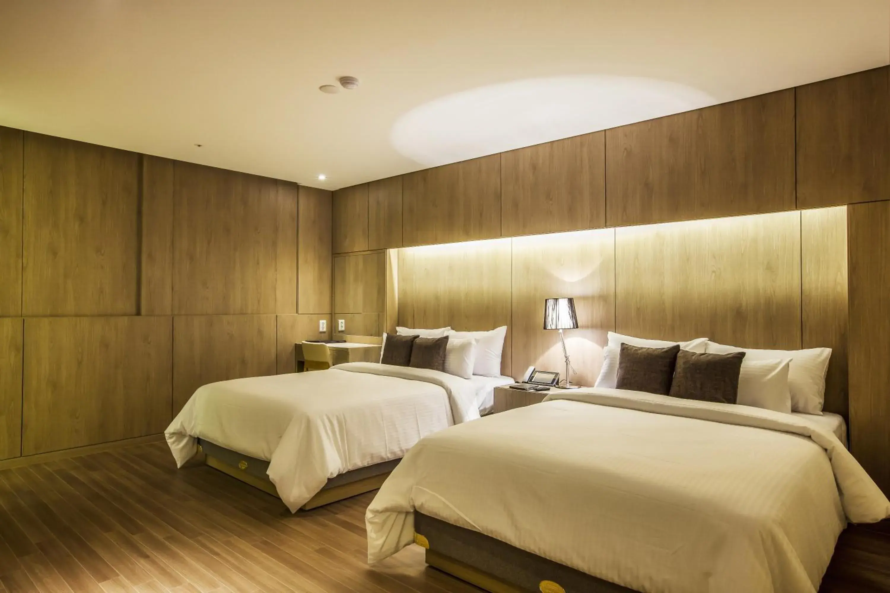 Area and facilities, Bed in Hamilton Hotel Area and facilities, Bed in Hamilton Hotel