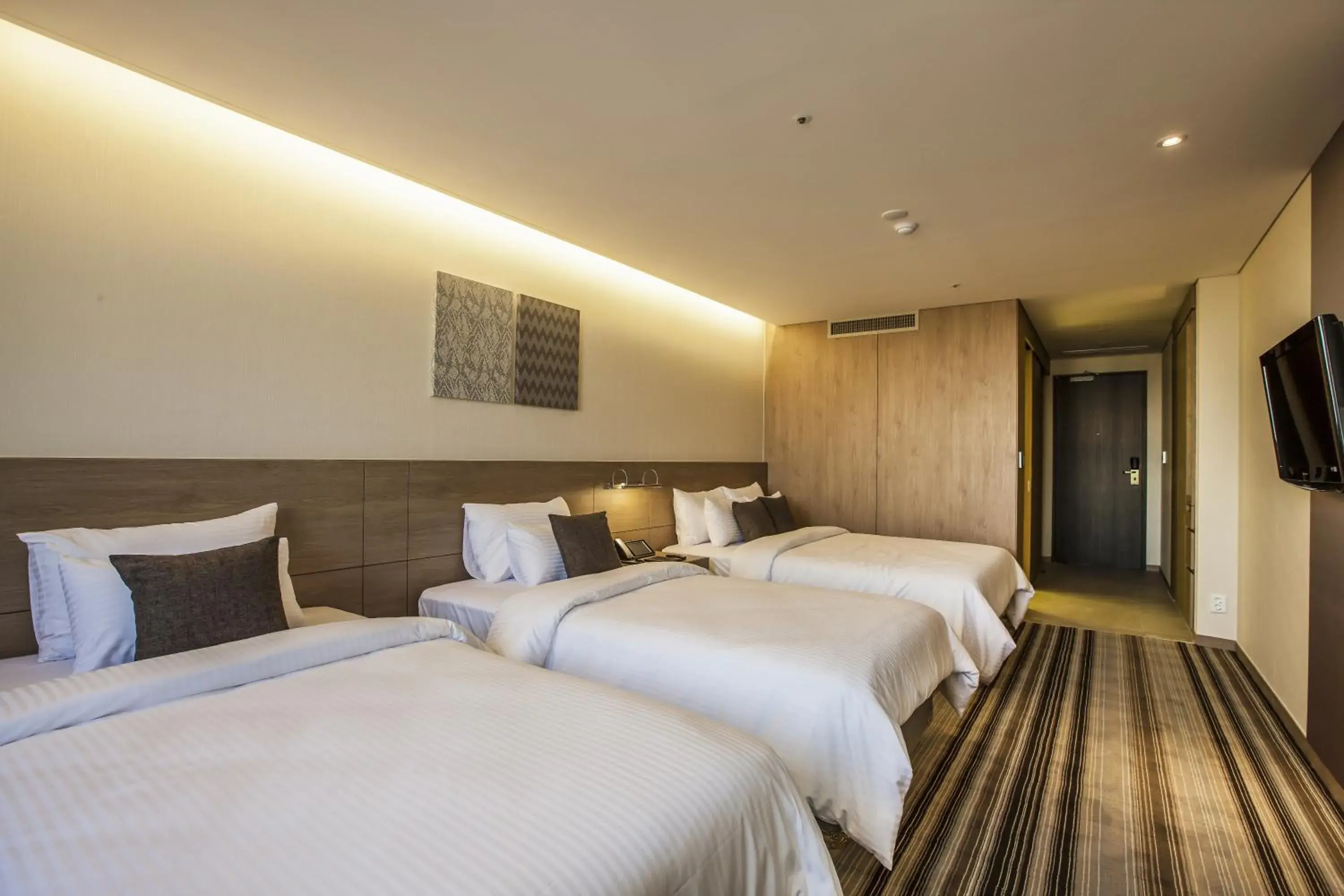 Area and facilities, Bed in Hamilton Hotel Area and facilities, Bed in Hamilton Hotel