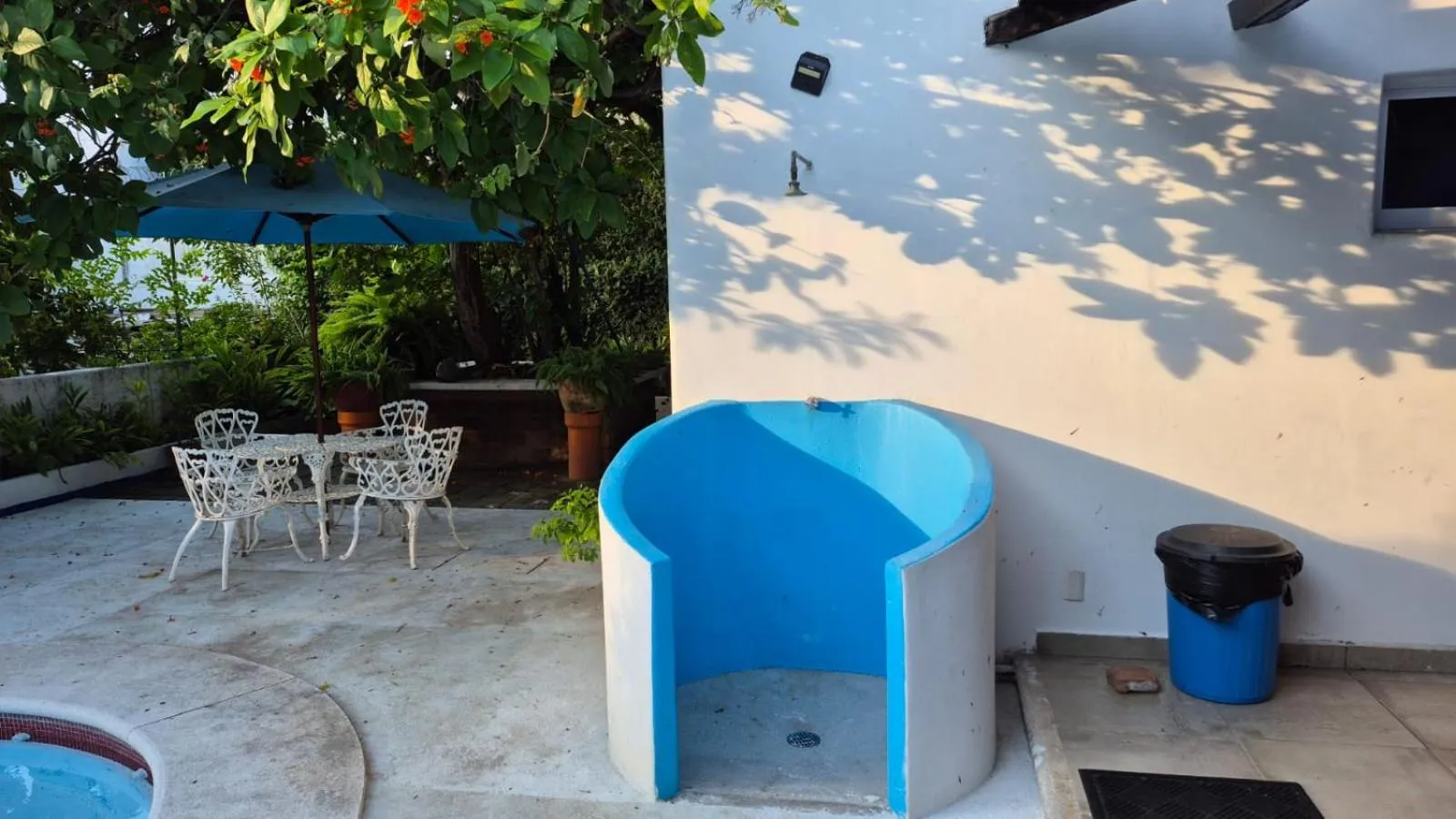 Swimming pool in Hotel Mision, Acapulco centro