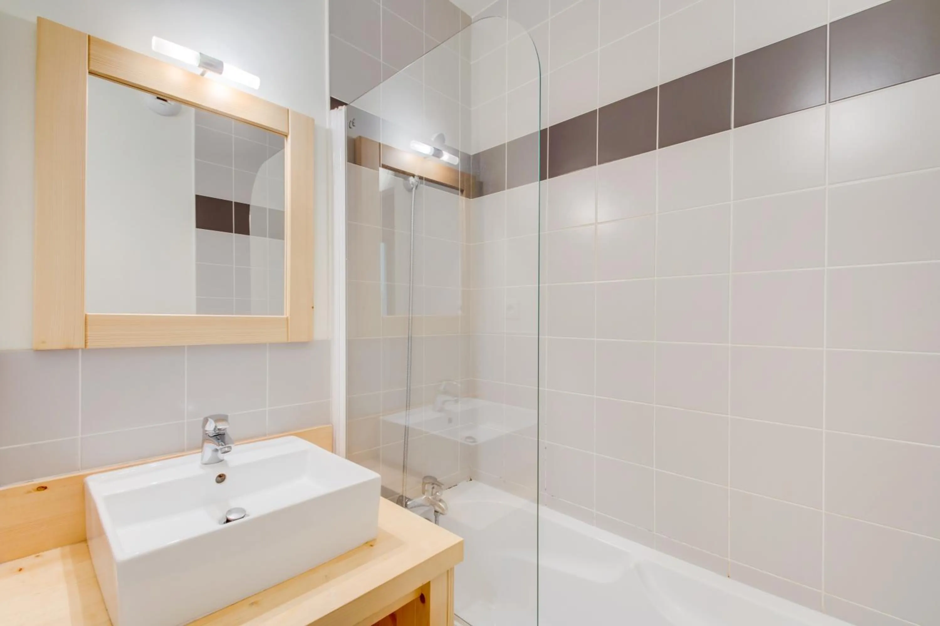 Bathroom in Vacancéole - Les Jardins de Balnéa