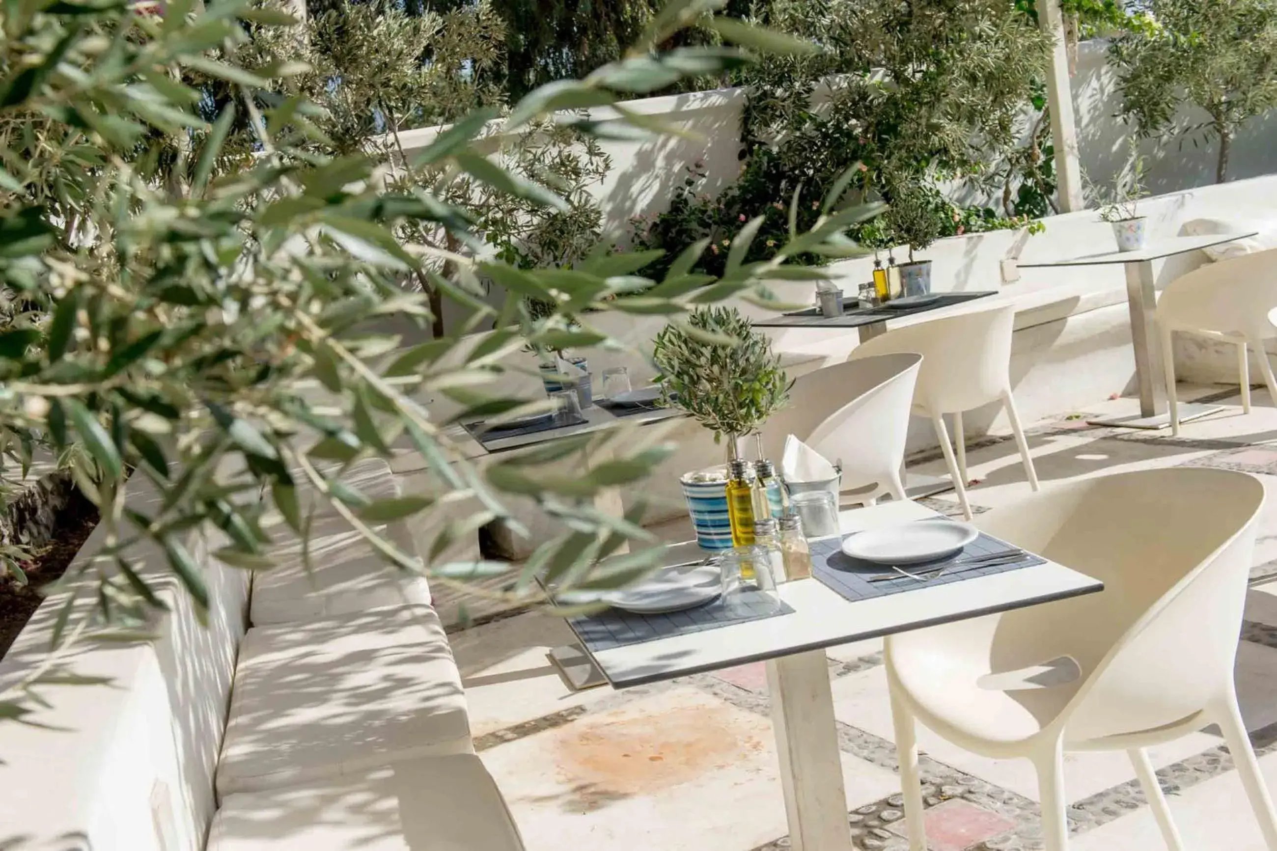 Restaurant/places to eat in Hotel 28 Restaurant/places to eat in Hotel 28