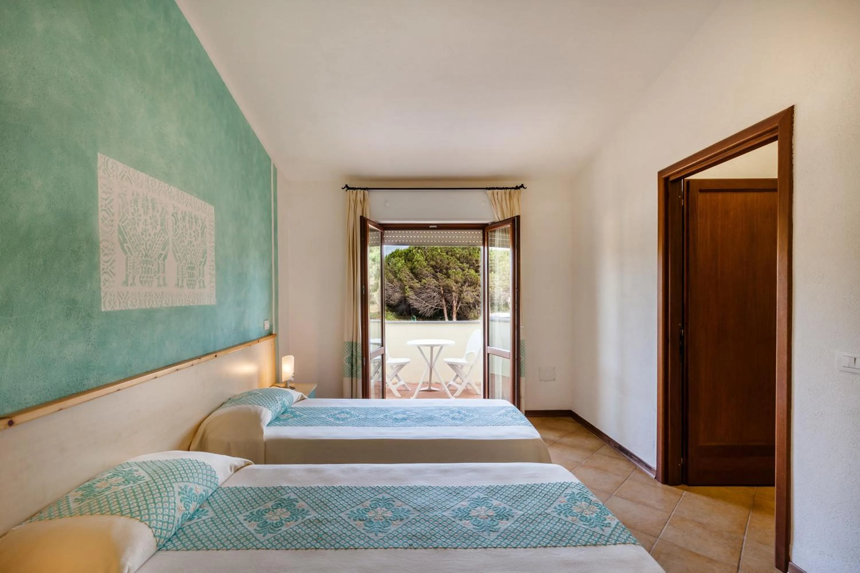 Balcony/Terrace, Bed in Hotel Petri Marini