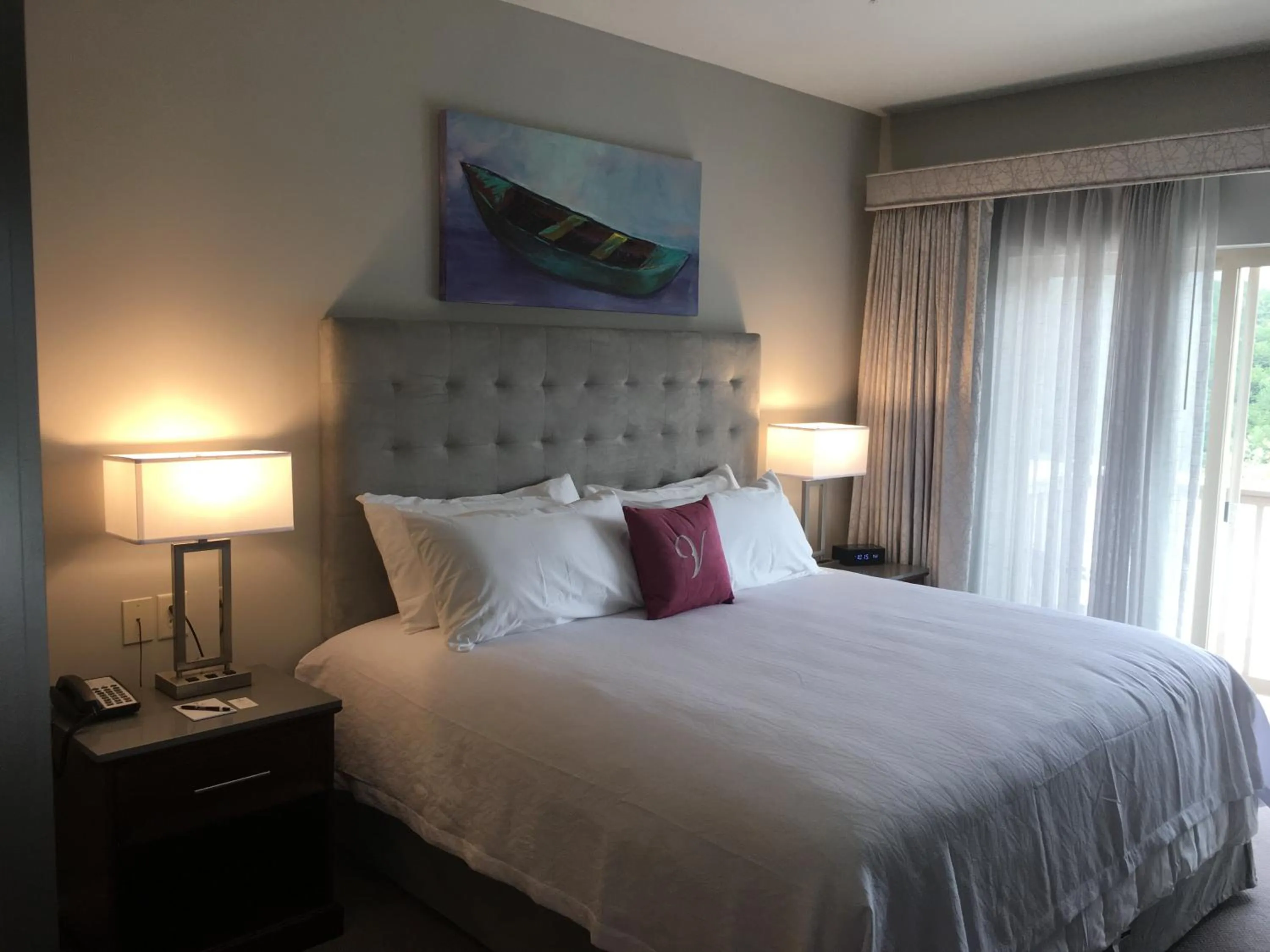 Bed in Valhalla Resort Hotel