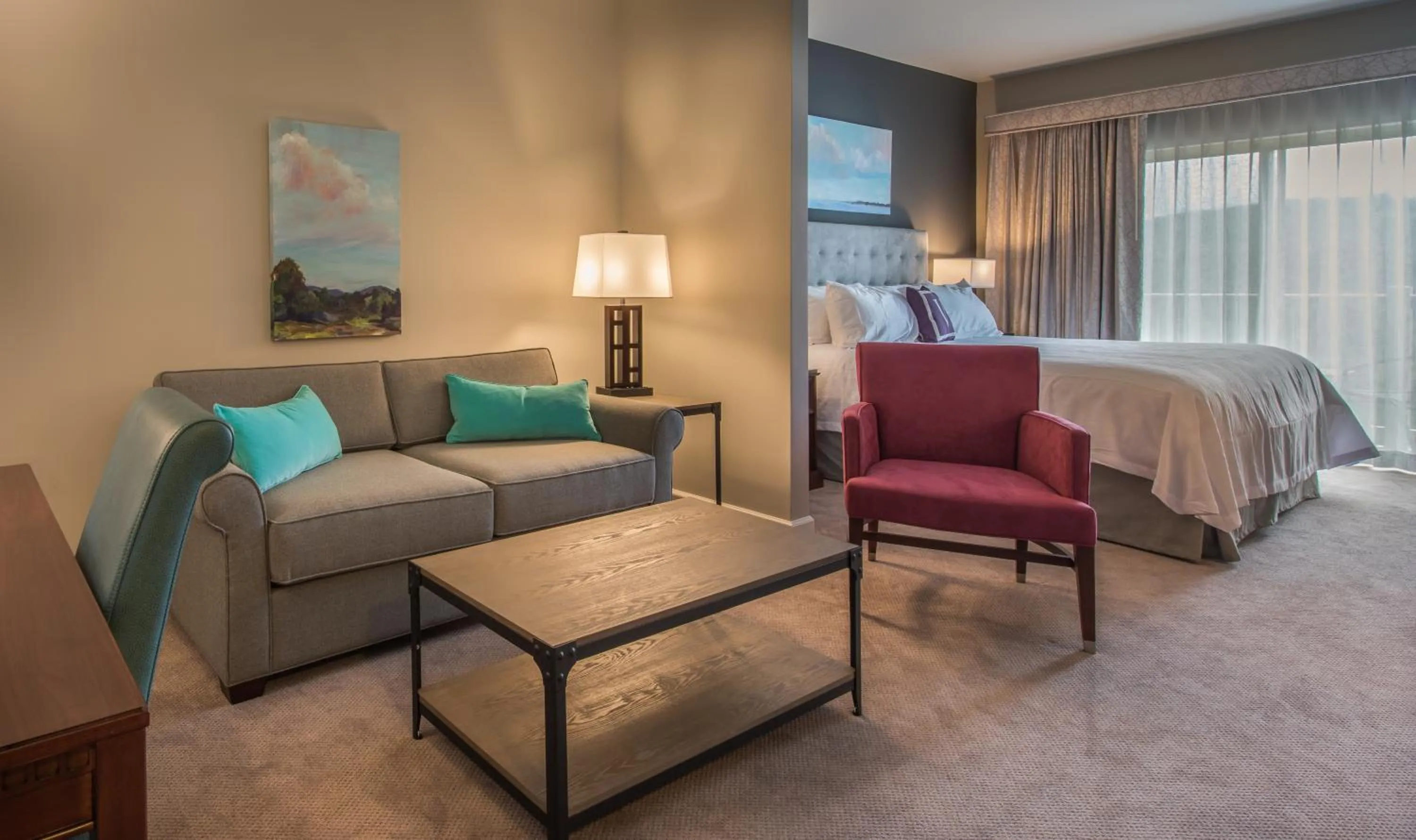 Seating area, Bed in Valhalla Resort Hotel