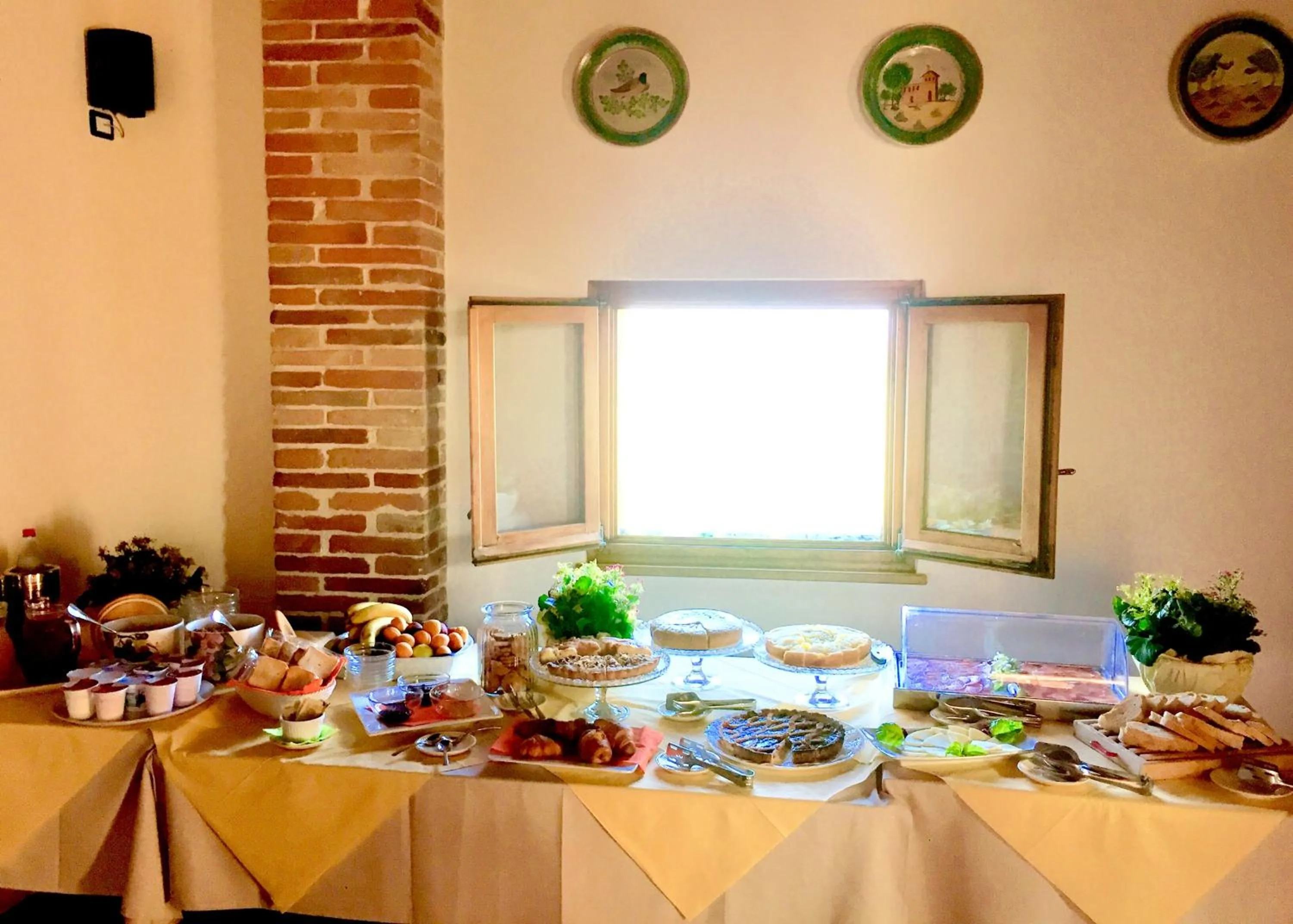 Restaurant/places to eat in Locanda Vesuna Hotel Countryhouse