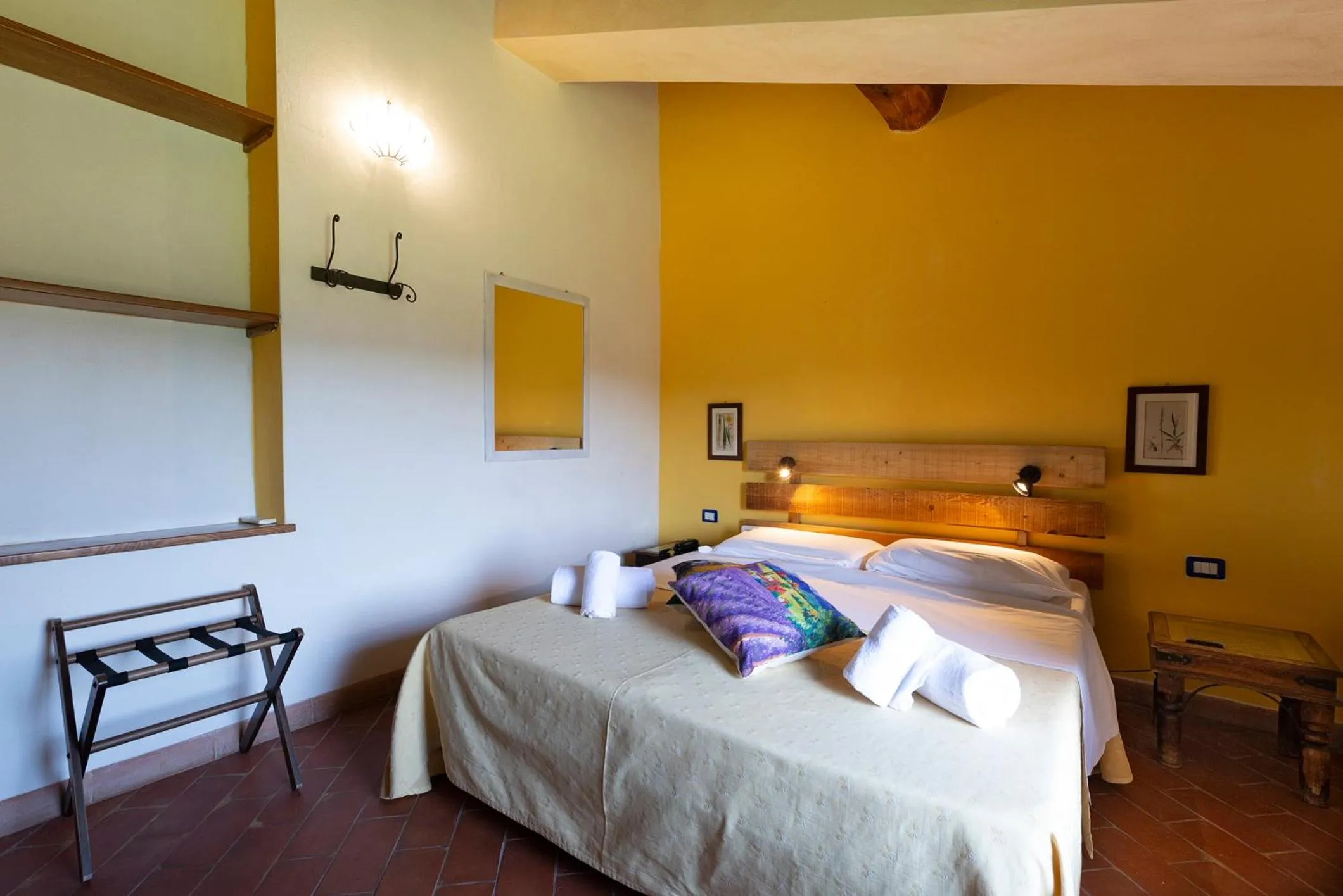 Bed in Locanda Vesuna Hotel Countryhouse