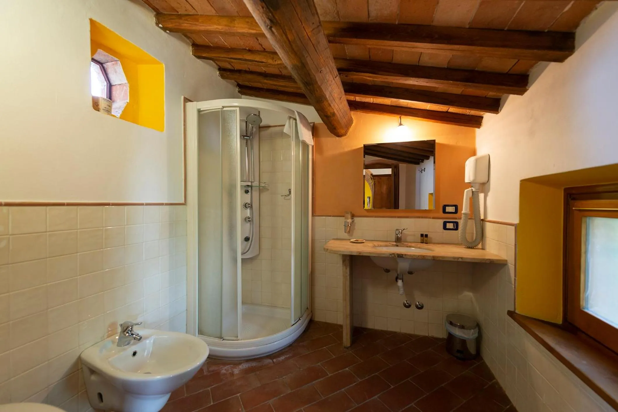 Bathroom in Locanda Vesuna Hotel Countryhouse