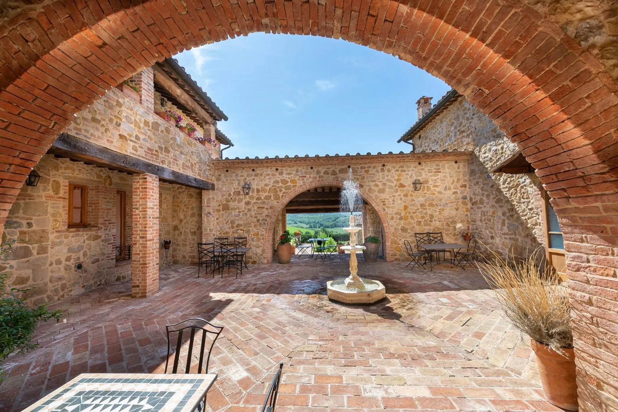 Patio in Locanda Vesuna Hotel Countryhouse