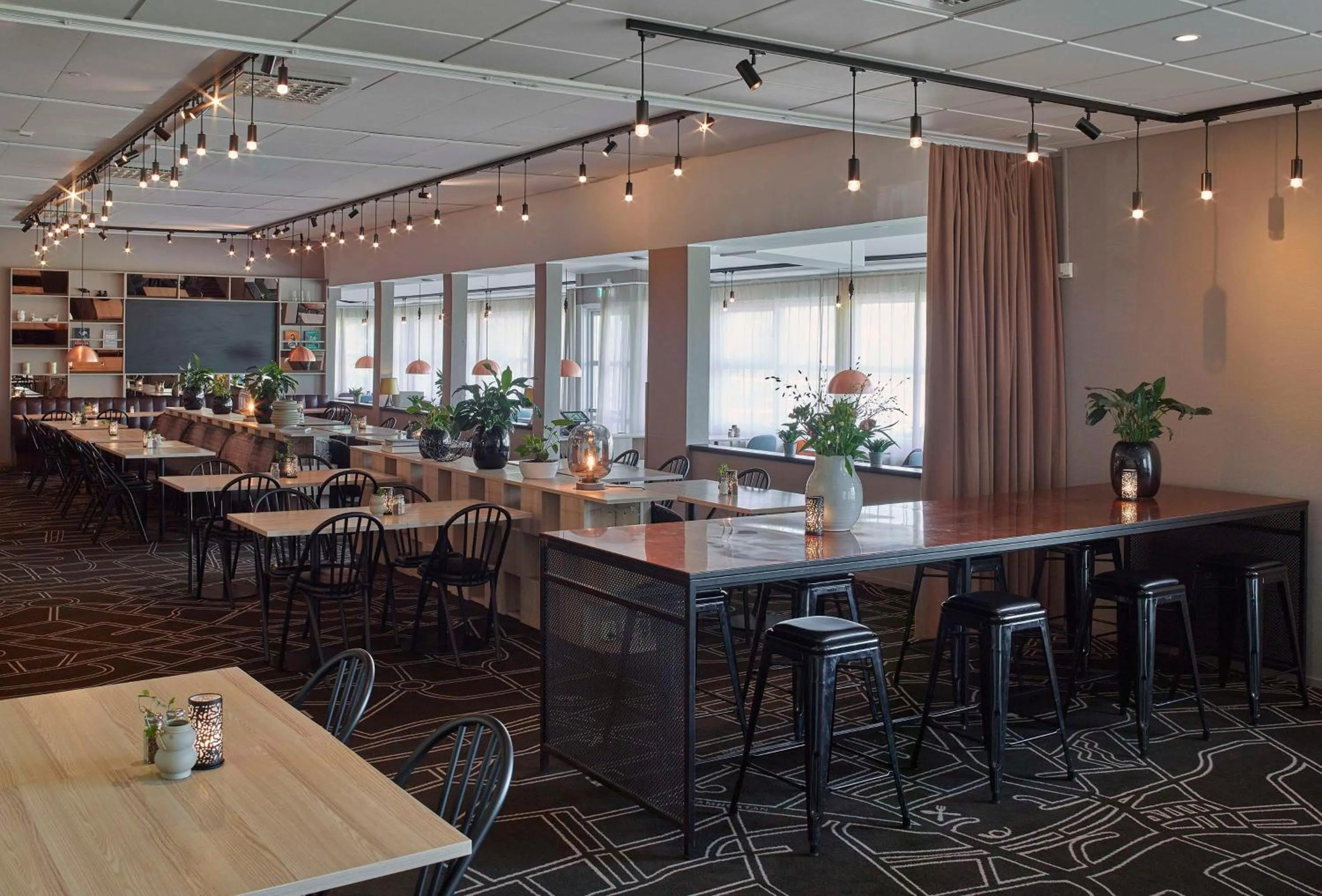 Restaurant/places to eat in Scandic Norrköping Nord