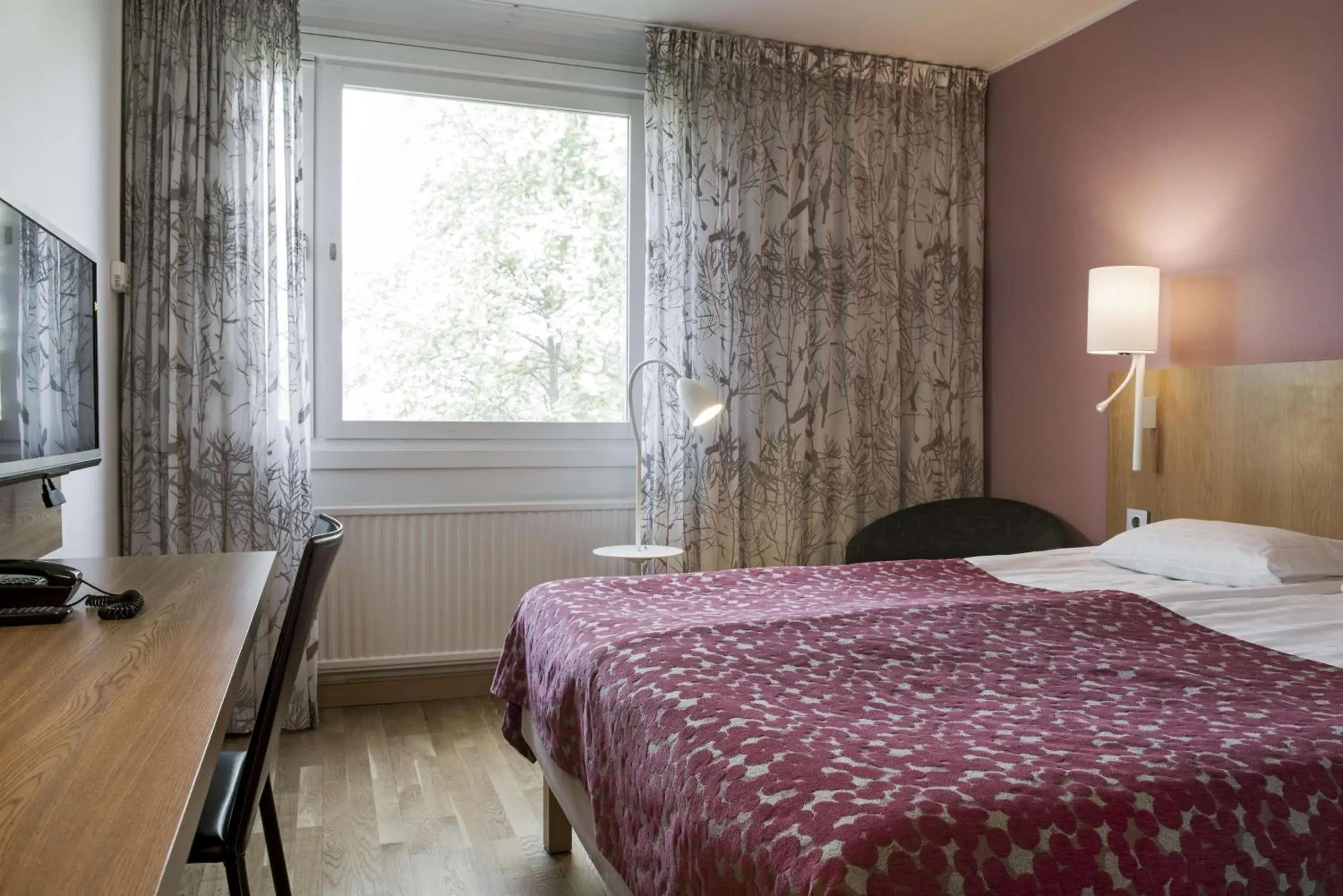 Standard Queen Room in Scandic Norrköping Nord Standard Queen Room in Scandic Norrköping Nord