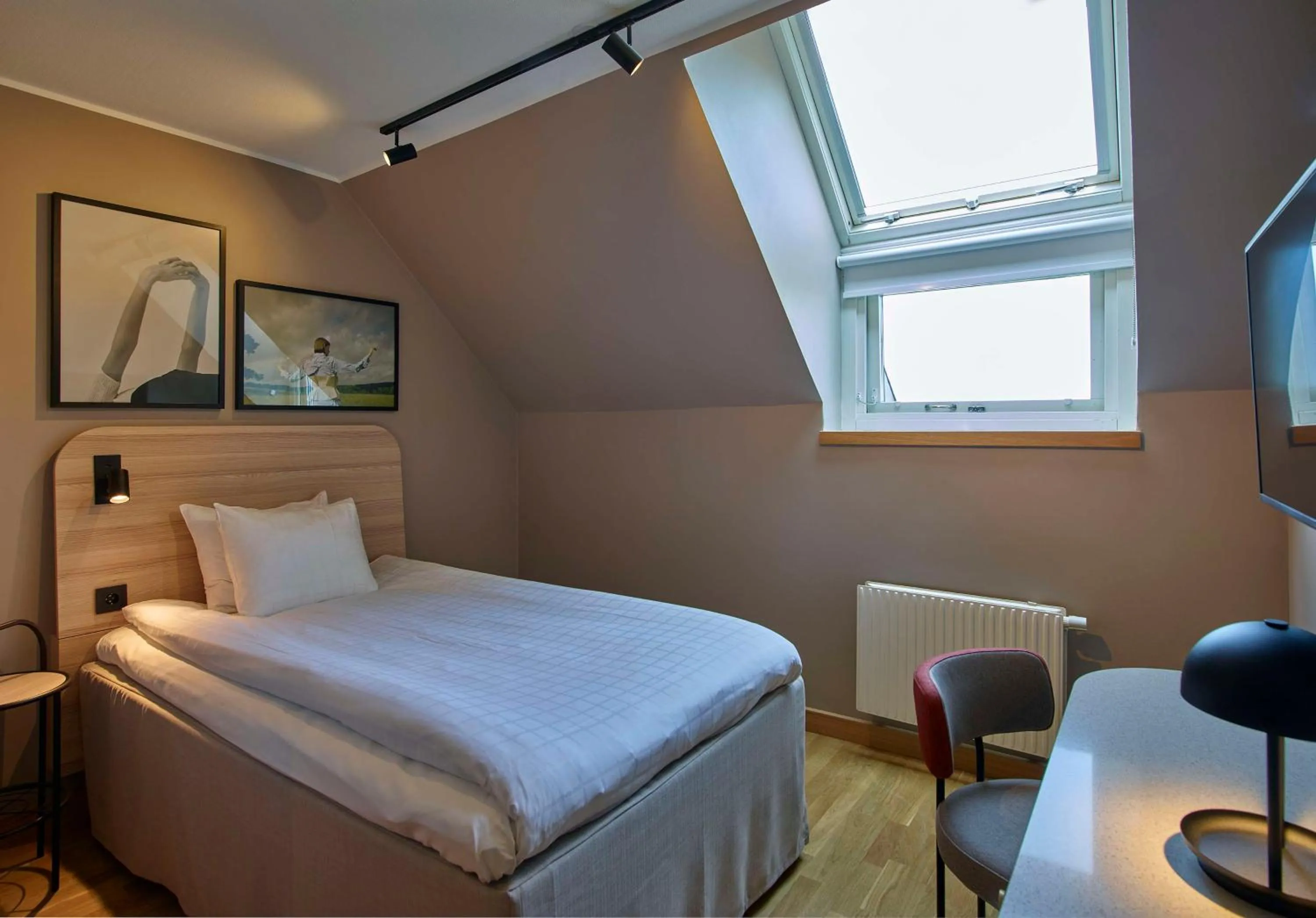 Bedroom, Bed in Scandic Strömmen