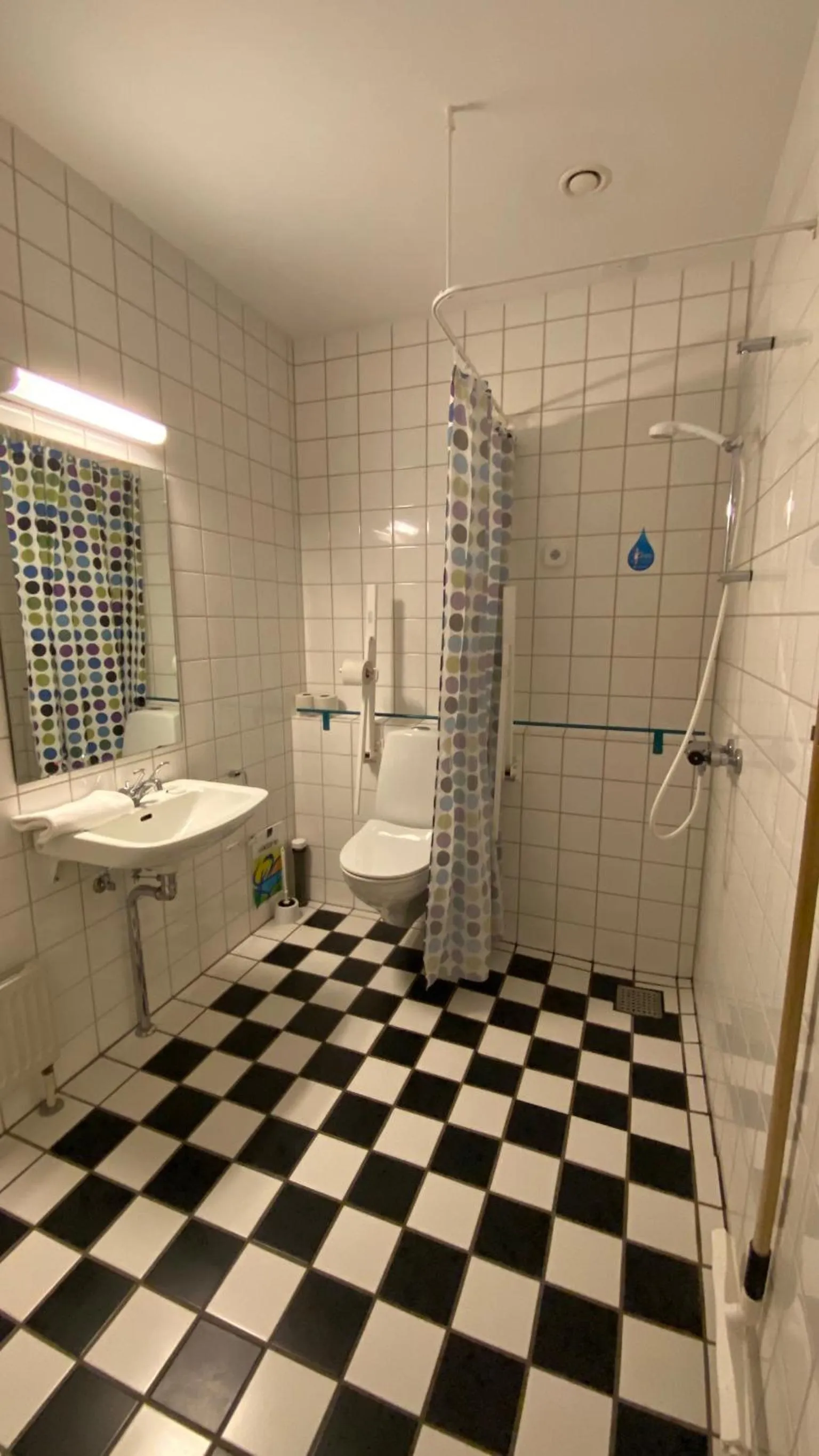 Bathroom in Danhostel Kalundborg