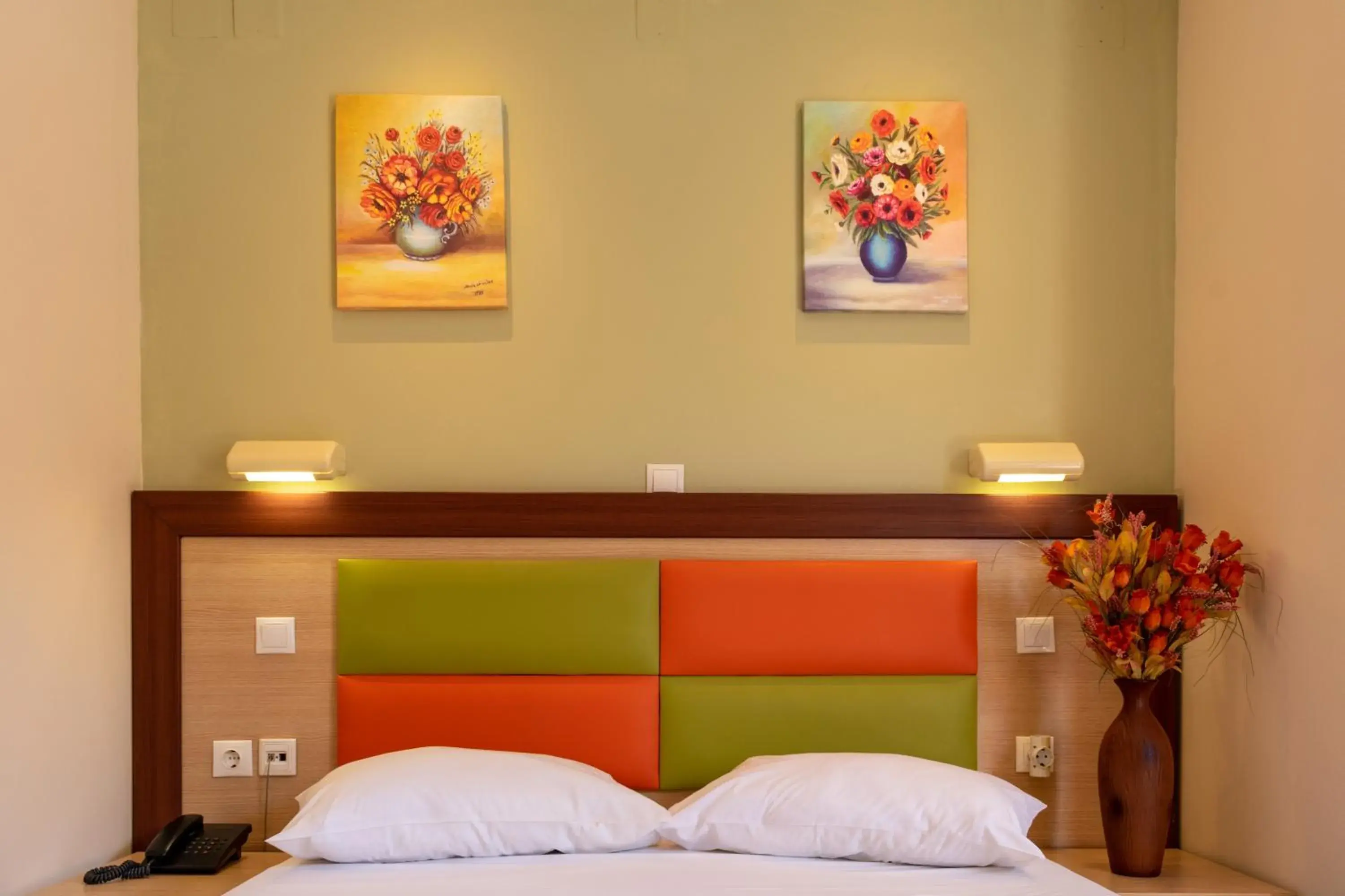 Double or Twin Room in Maltezos Hotel Double or Twin Room in Maltezos Hotel