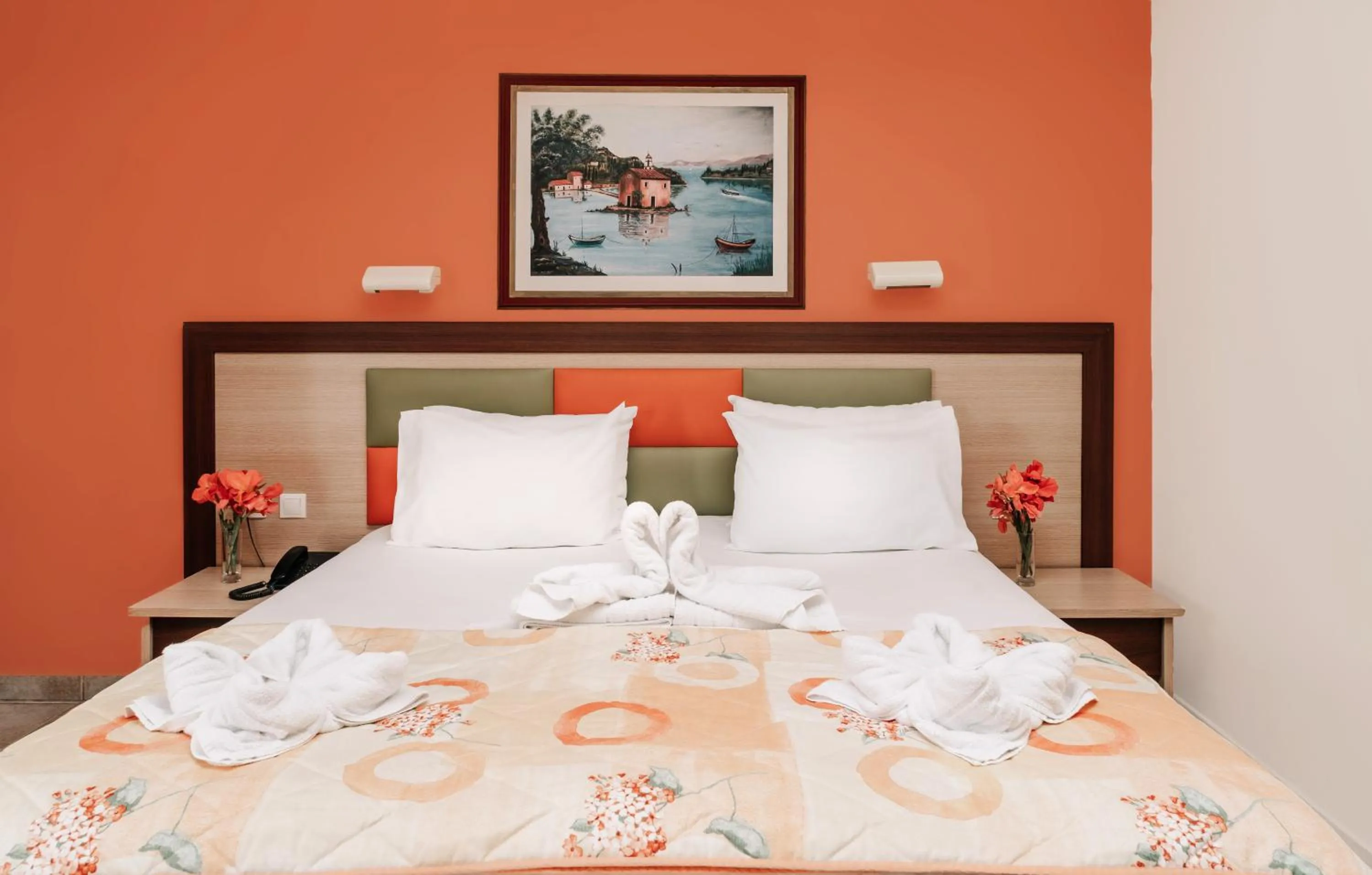 Bed in Maltezos Hotel