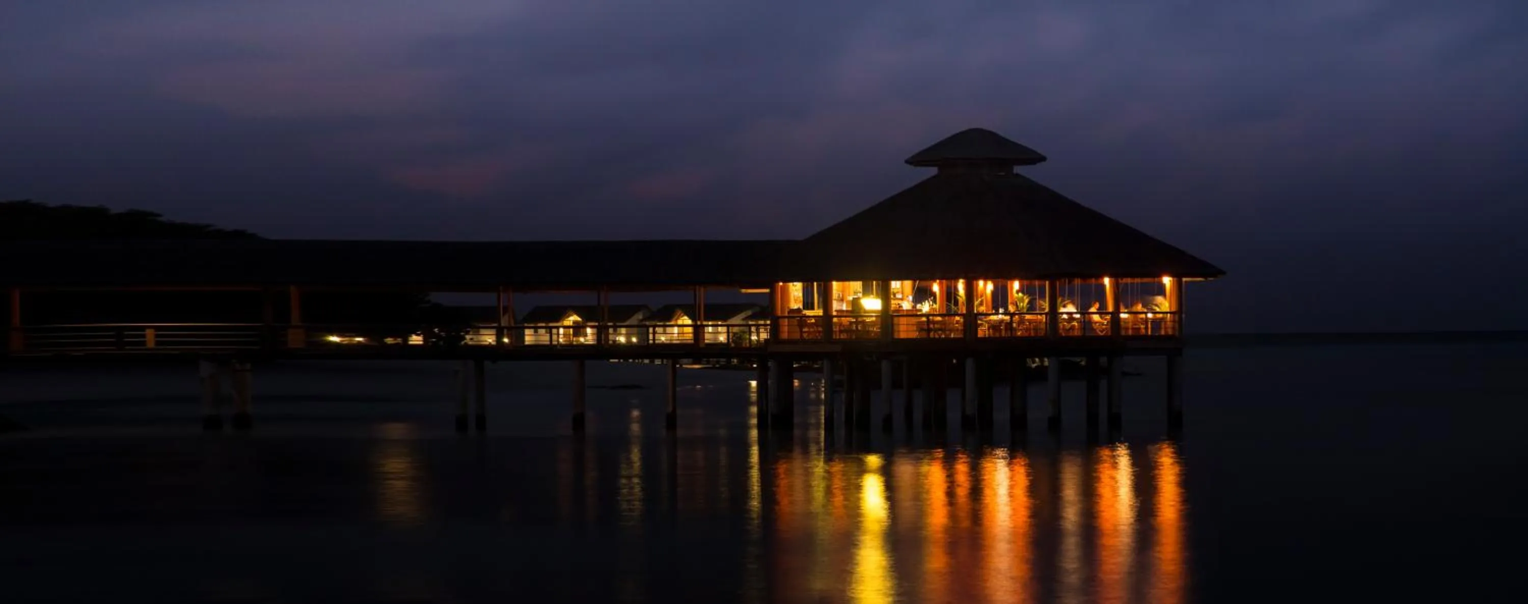 Restaurant/places to eat in Reethi Faru Resort