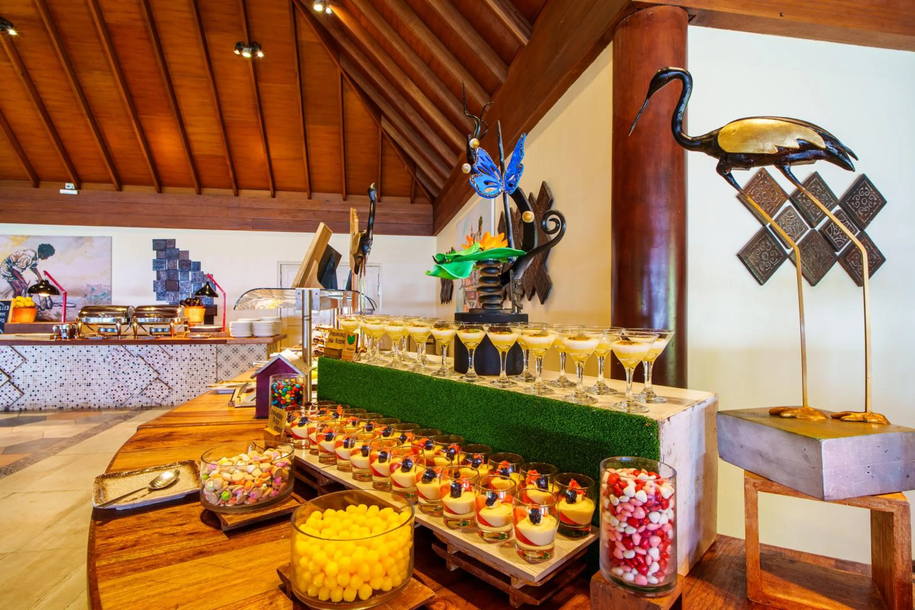 Restaurant/places to eat in Reethi Faru Resort