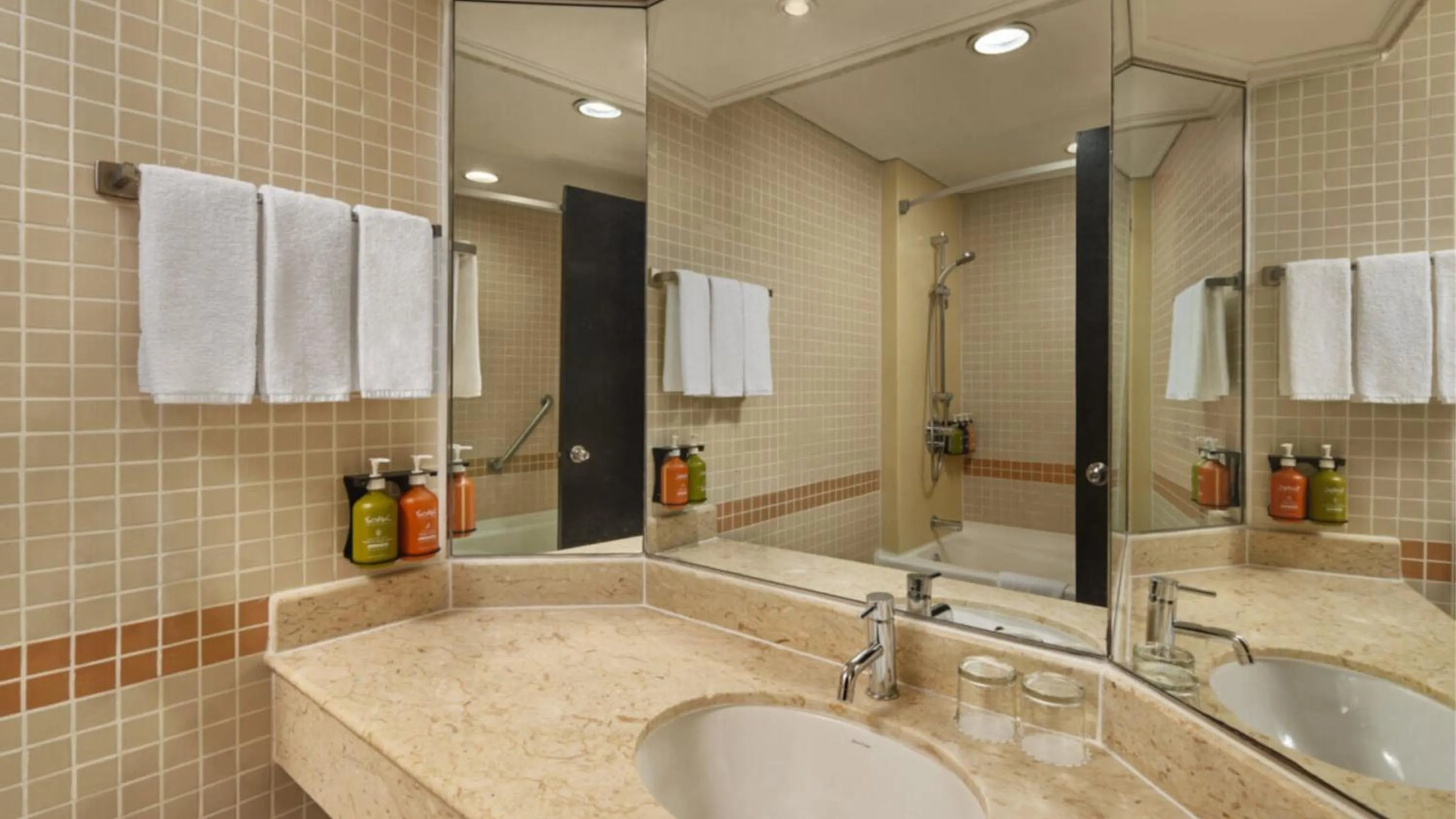 Bathroom in Holiday Inn Singapore Atrium by IHG