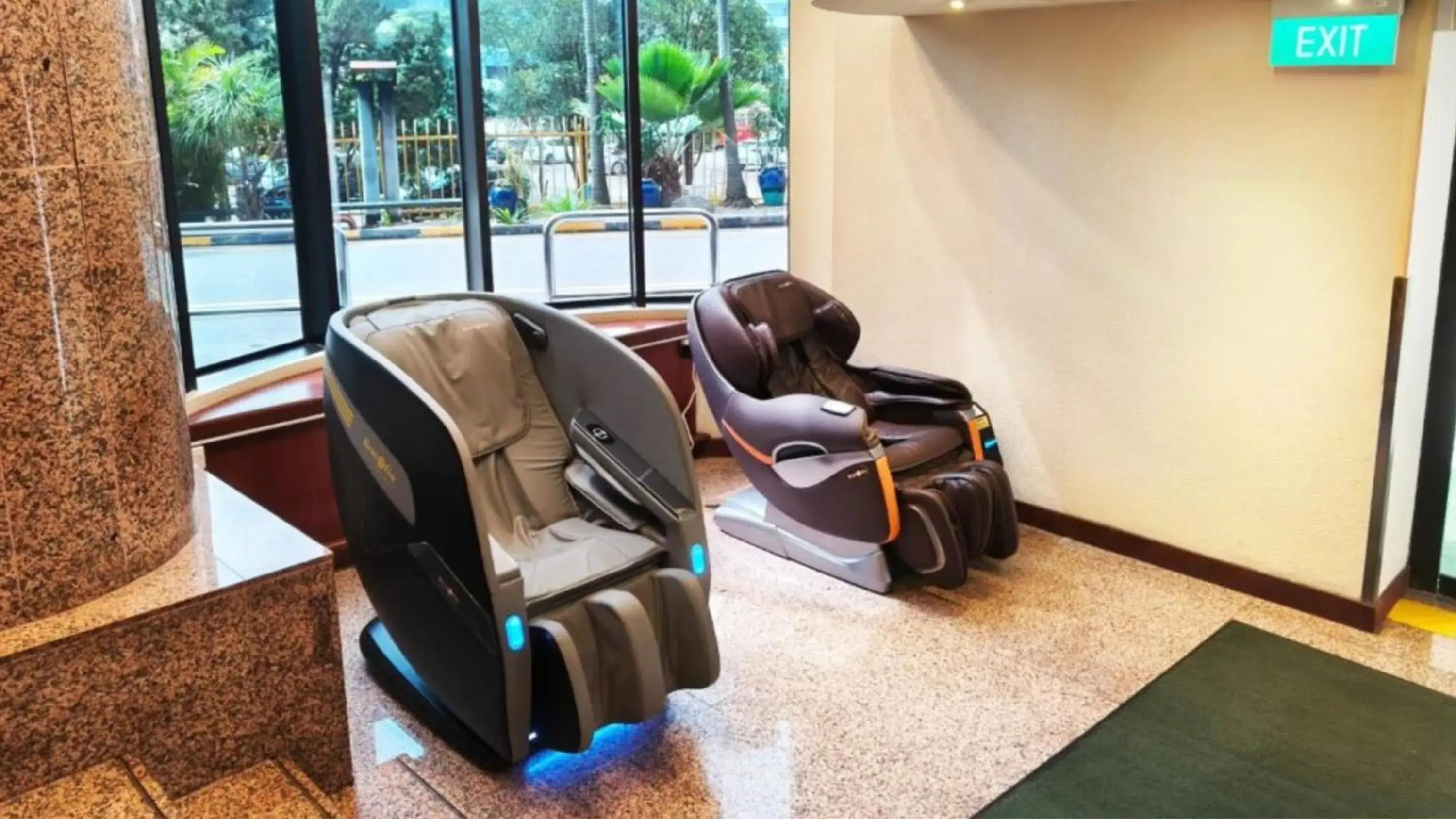 Property building in Holiday Inn Singapore Atrium by IHG Property building in Holiday Inn Singapore Atrium by IHG