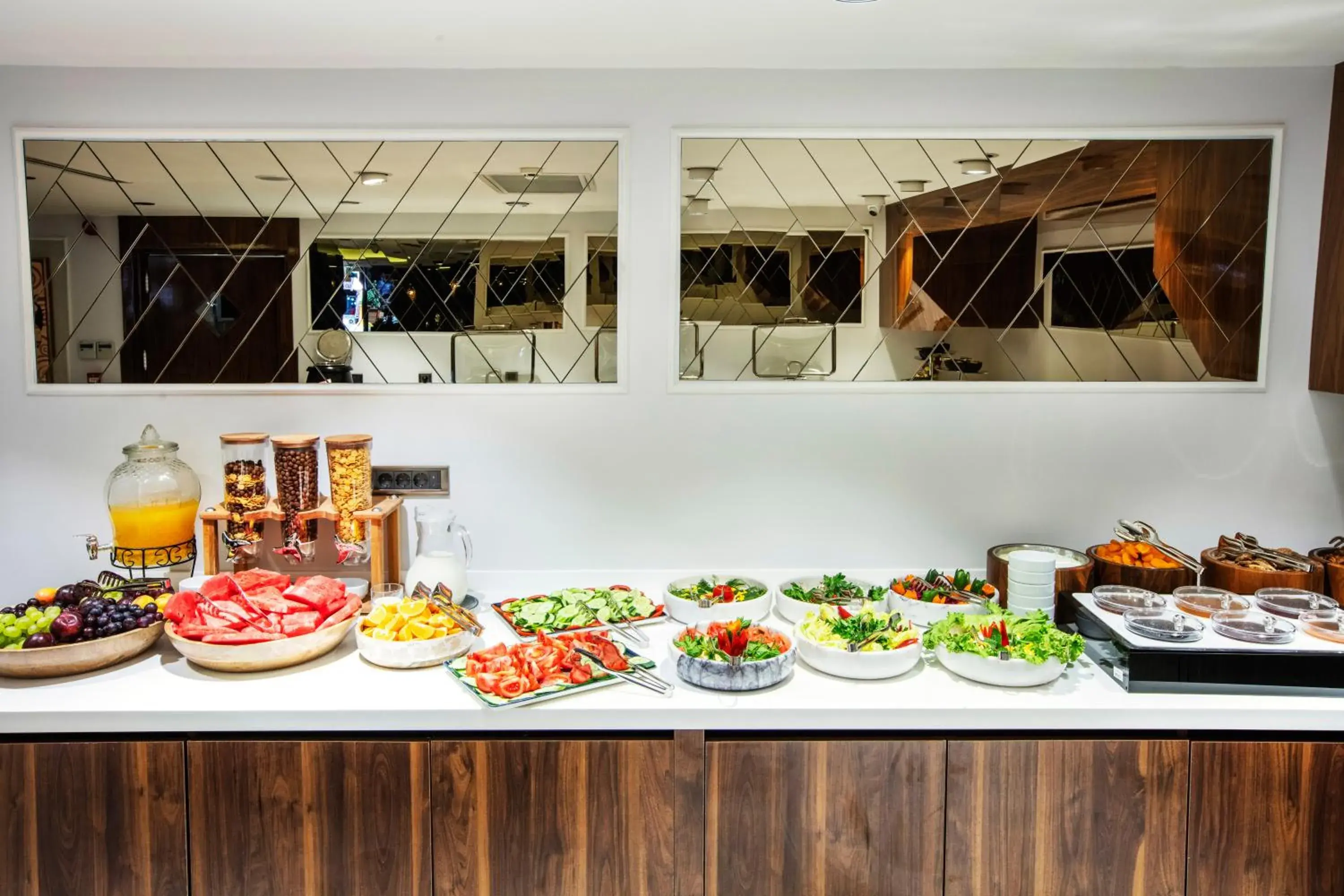 Restaurant/places to eat in Endican Beyazit Hotel Restaurant/places to eat in Endican Beyazit Hotel