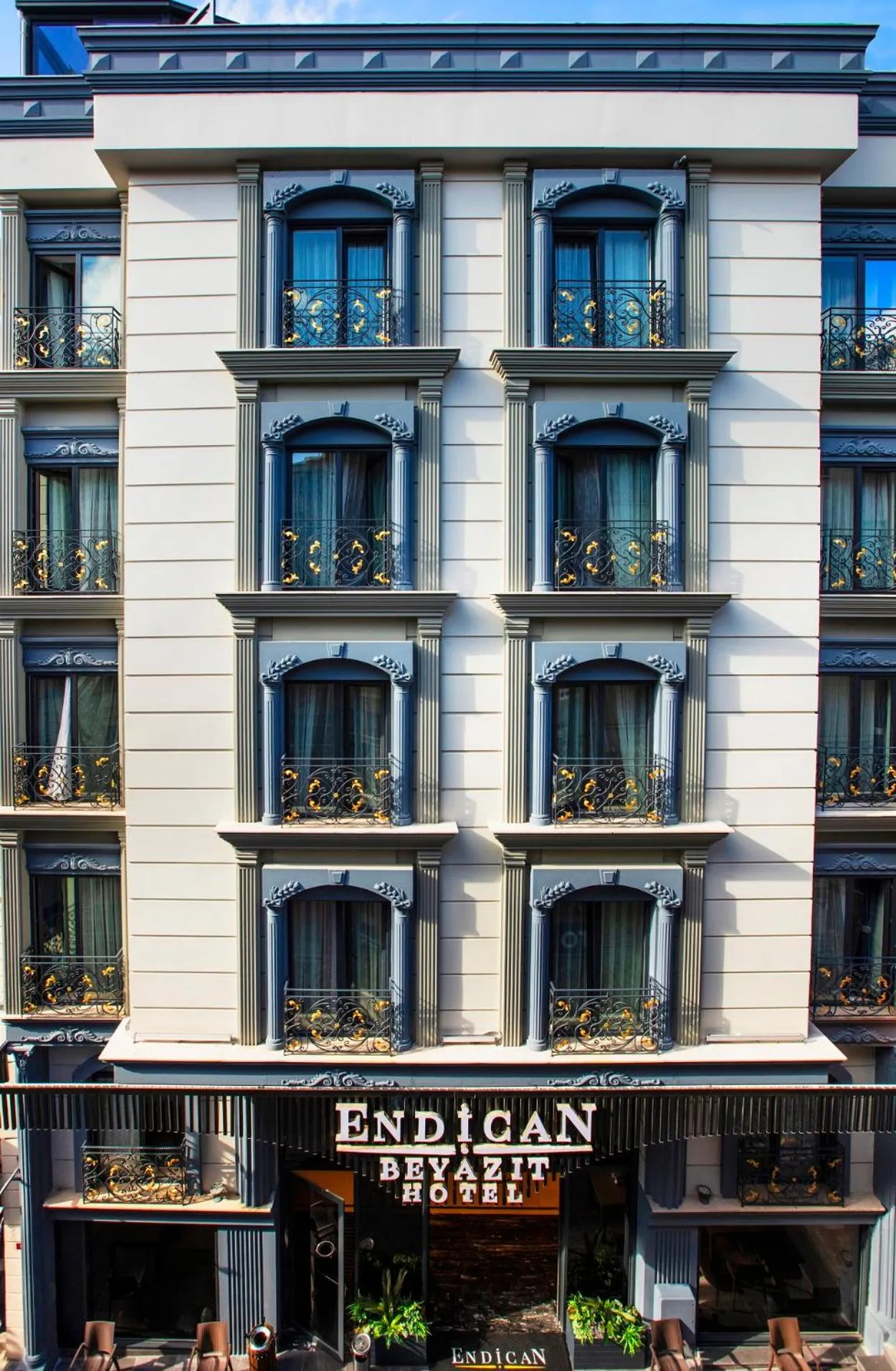 Facade/entrance in Endican Beyazit Hotel