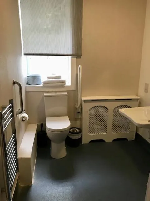 Toilet in Lunan House