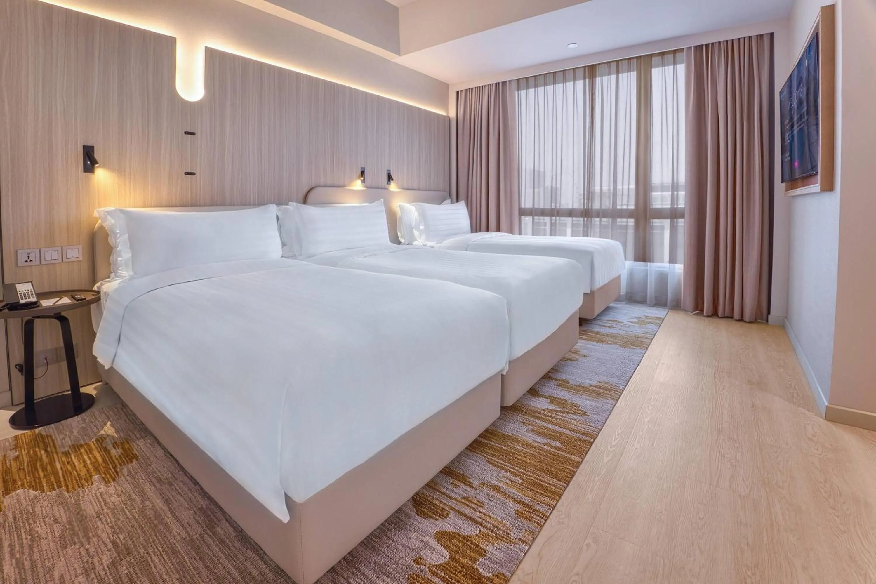 Photo of the whole room, Bed in Wyndham Singapore Hotel