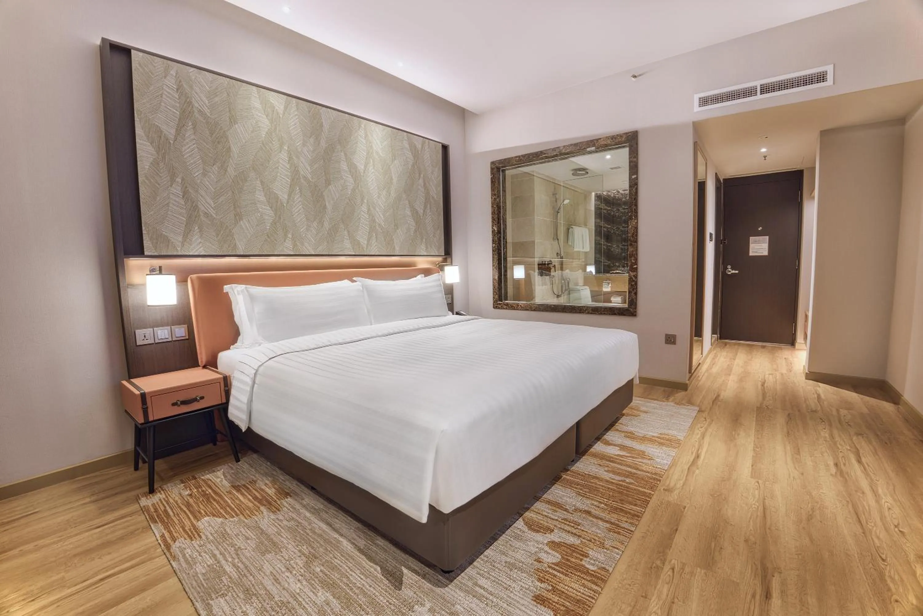 Bedroom, Bed in Wyndham Singapore Hotel