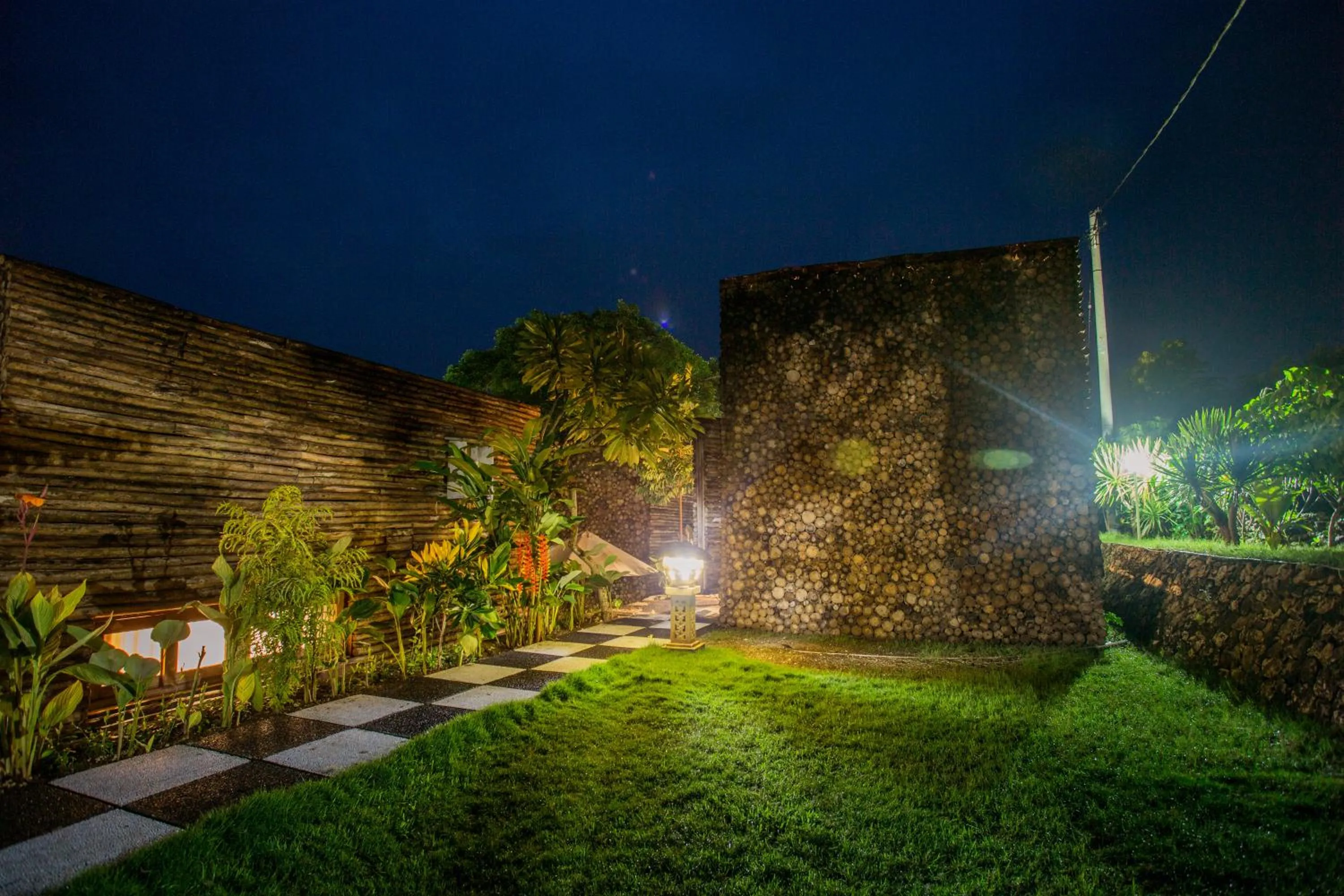 Property building in Kabeh Jati Garden Villa & Restaurant