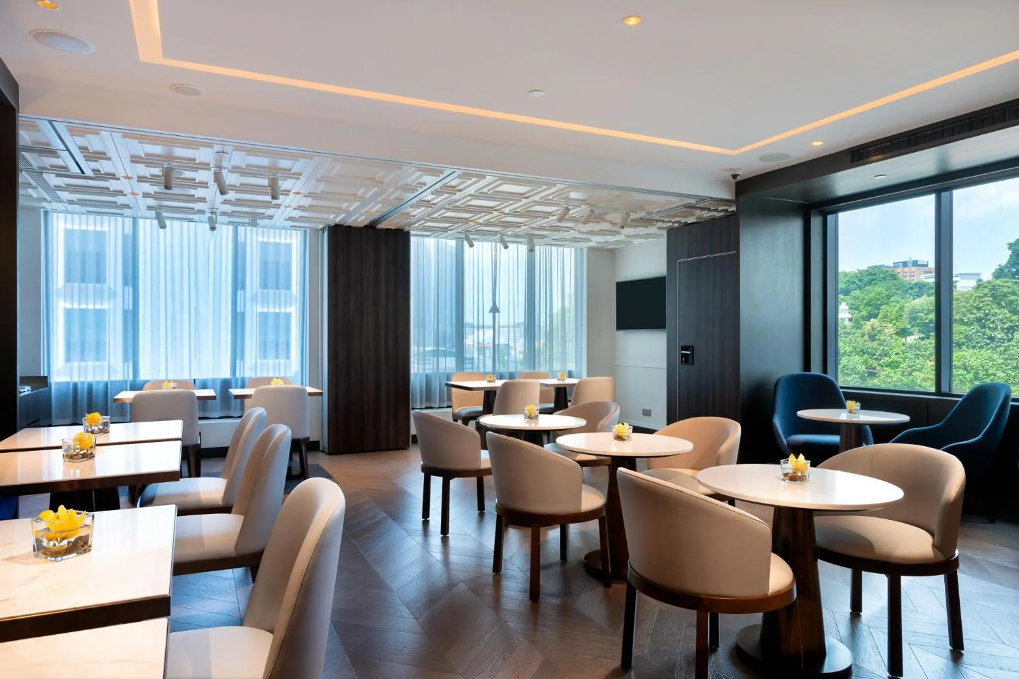 Area and facilities in Grand Park City Hall