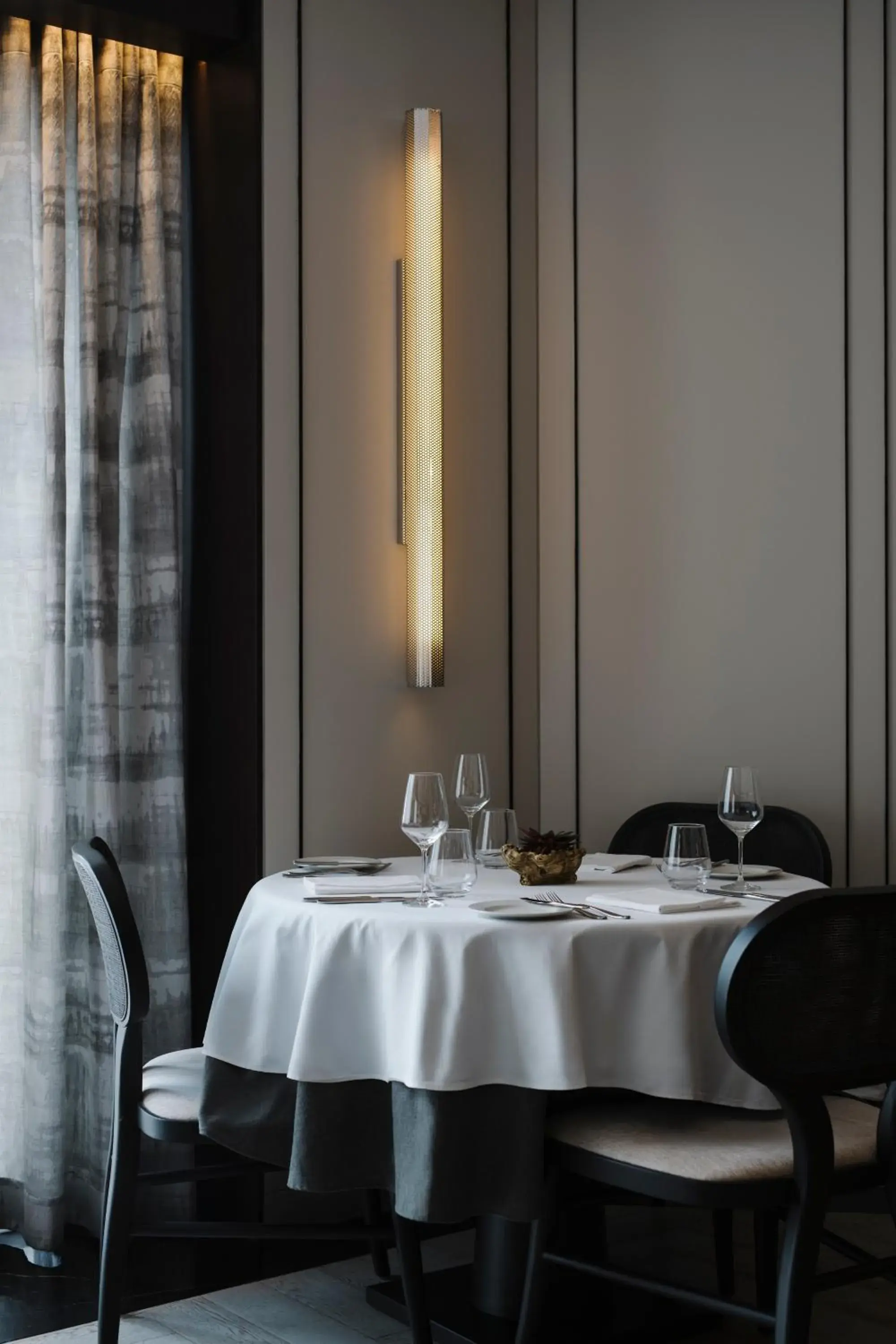 Restaurant/places to eat in Grand Park City Hall Restaurant/places to eat in Grand Park City Hall