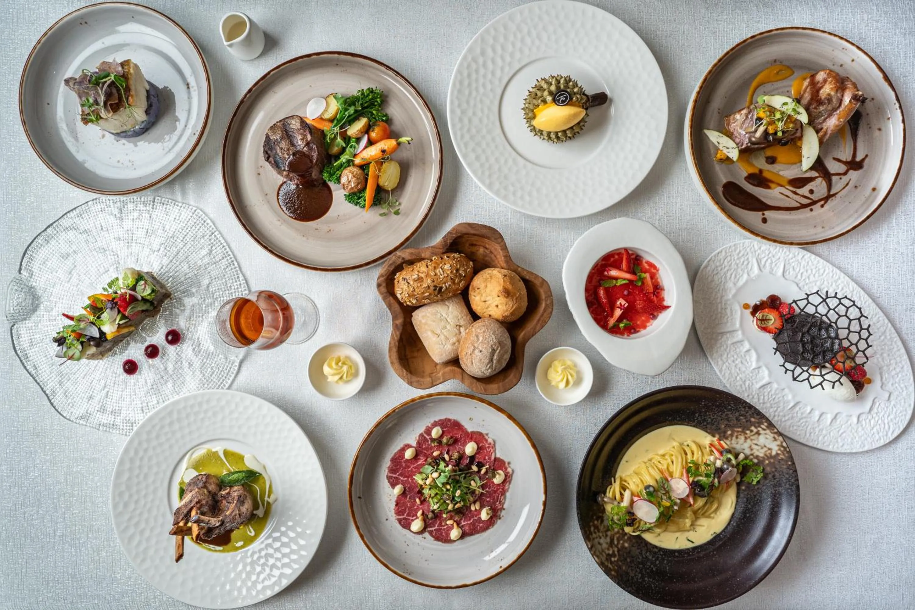 Restaurant/places to eat in Grand Park City Hall