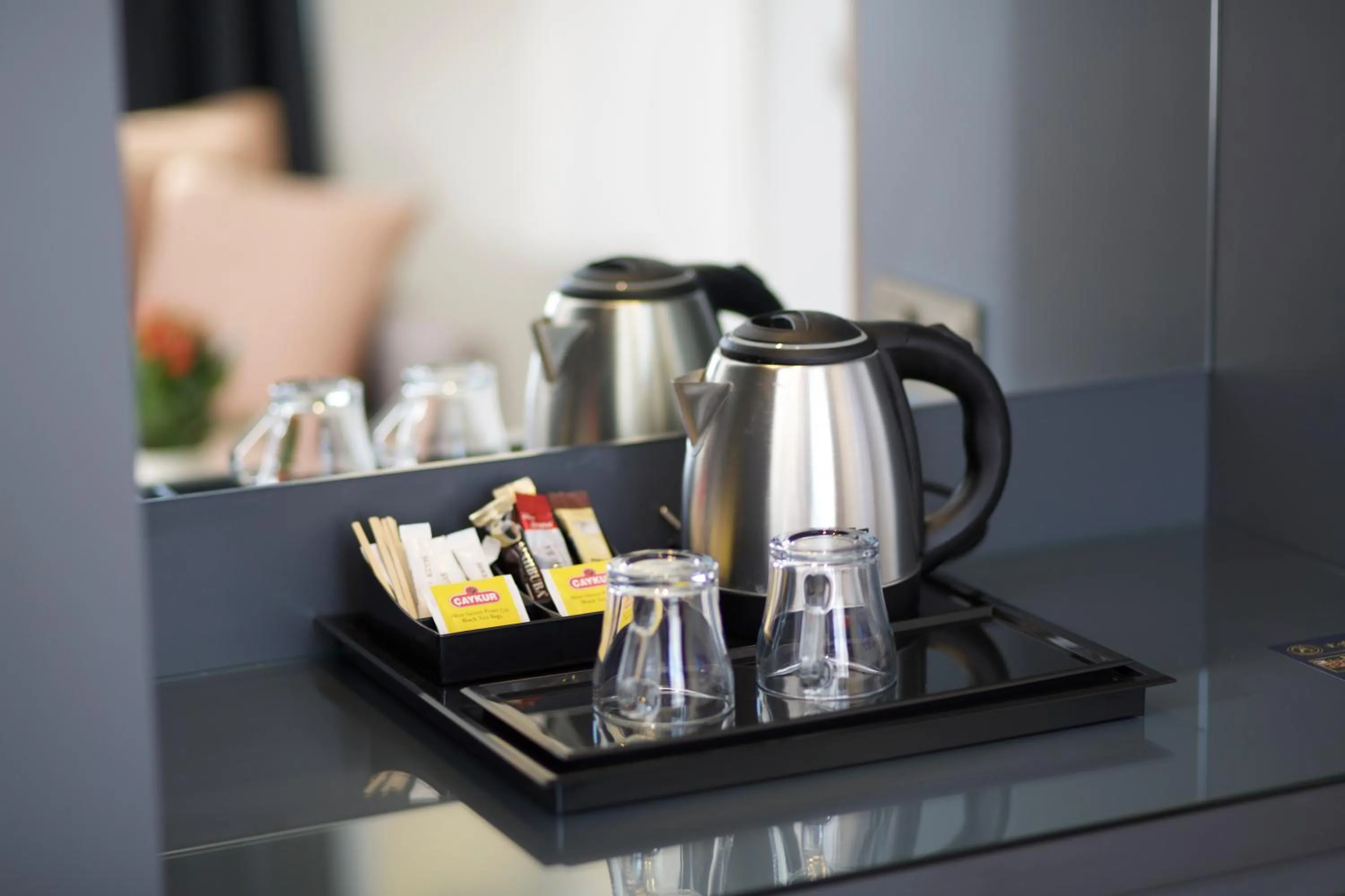 Coffee/tea facilities in Hotel Eyfel
