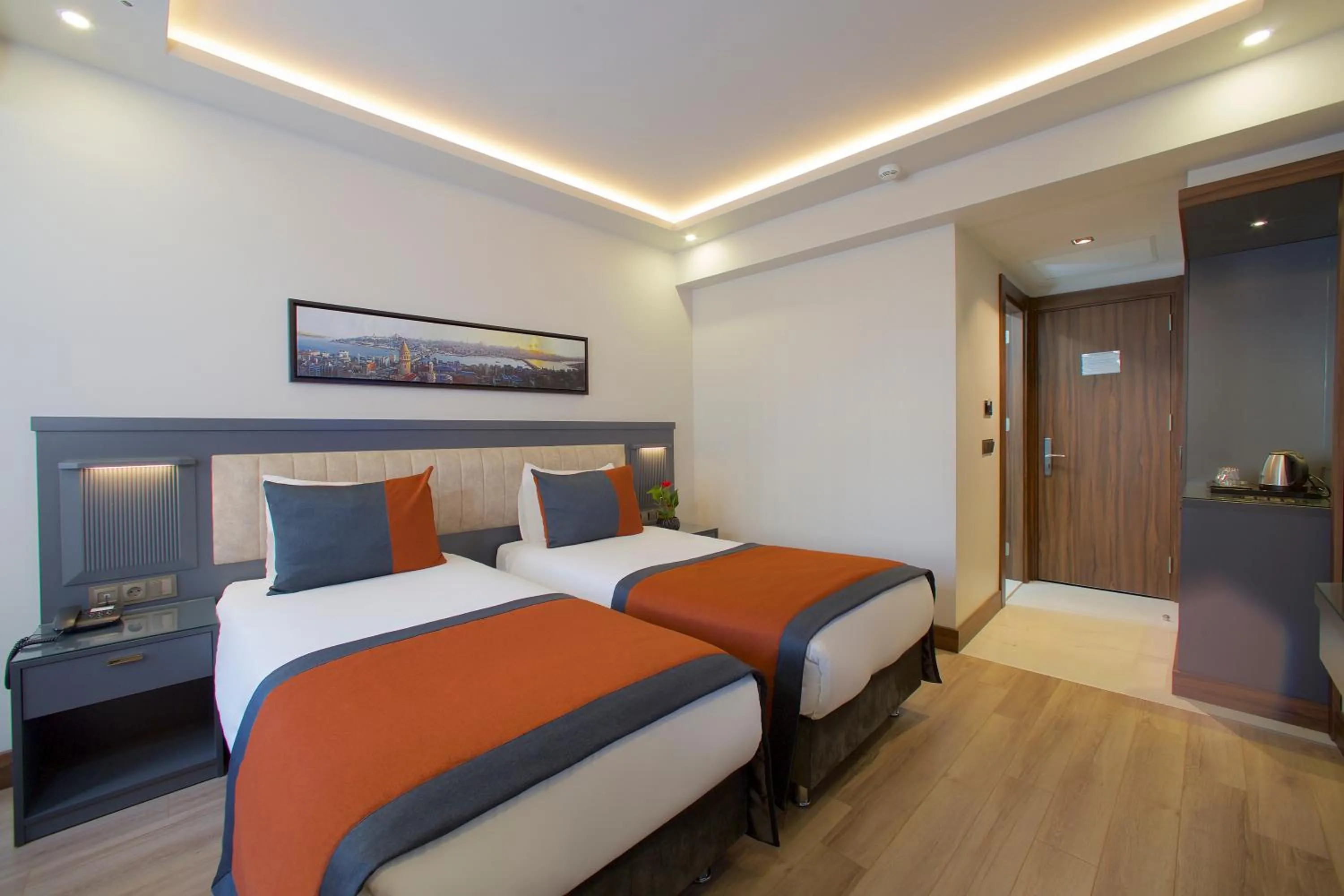 Photo of the whole room, Bed in Hotel Eyfel