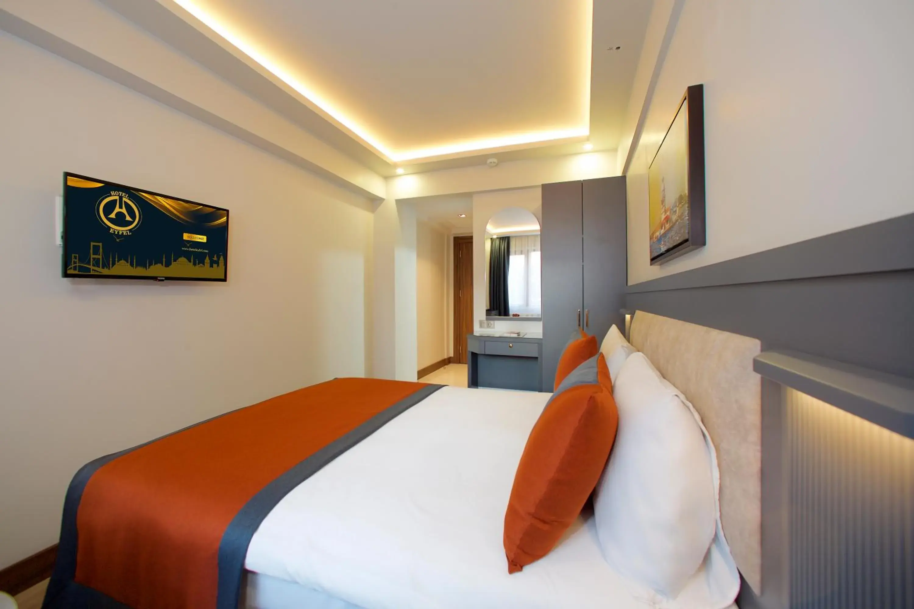 Budget Single Room in Hotel Eyfel Budget Single Room in Hotel Eyfel