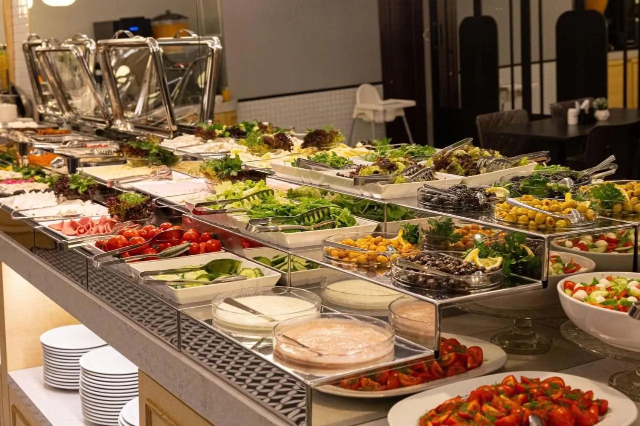 Breakfast in Hotel Eyfel