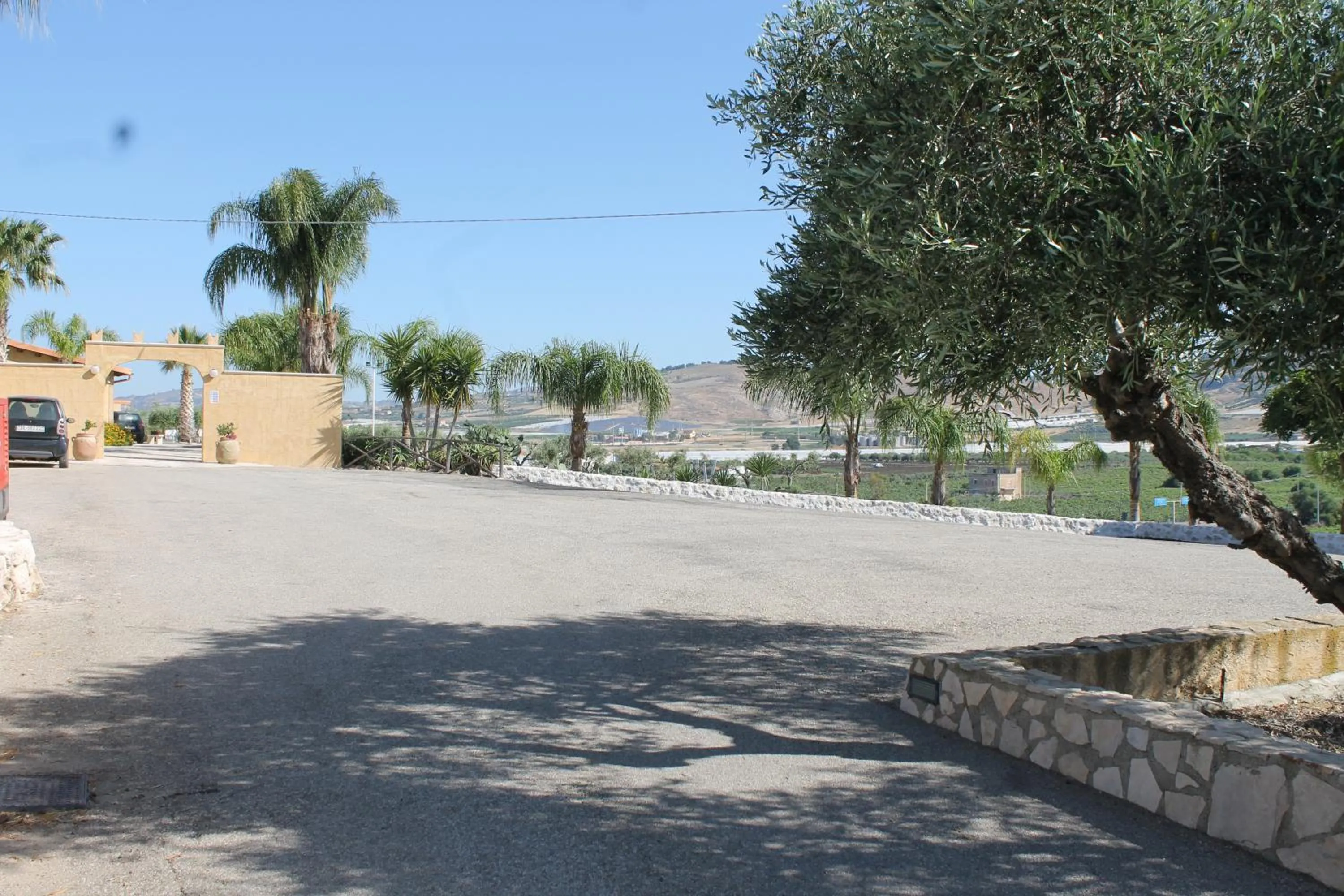 Parking in Villa Alisia